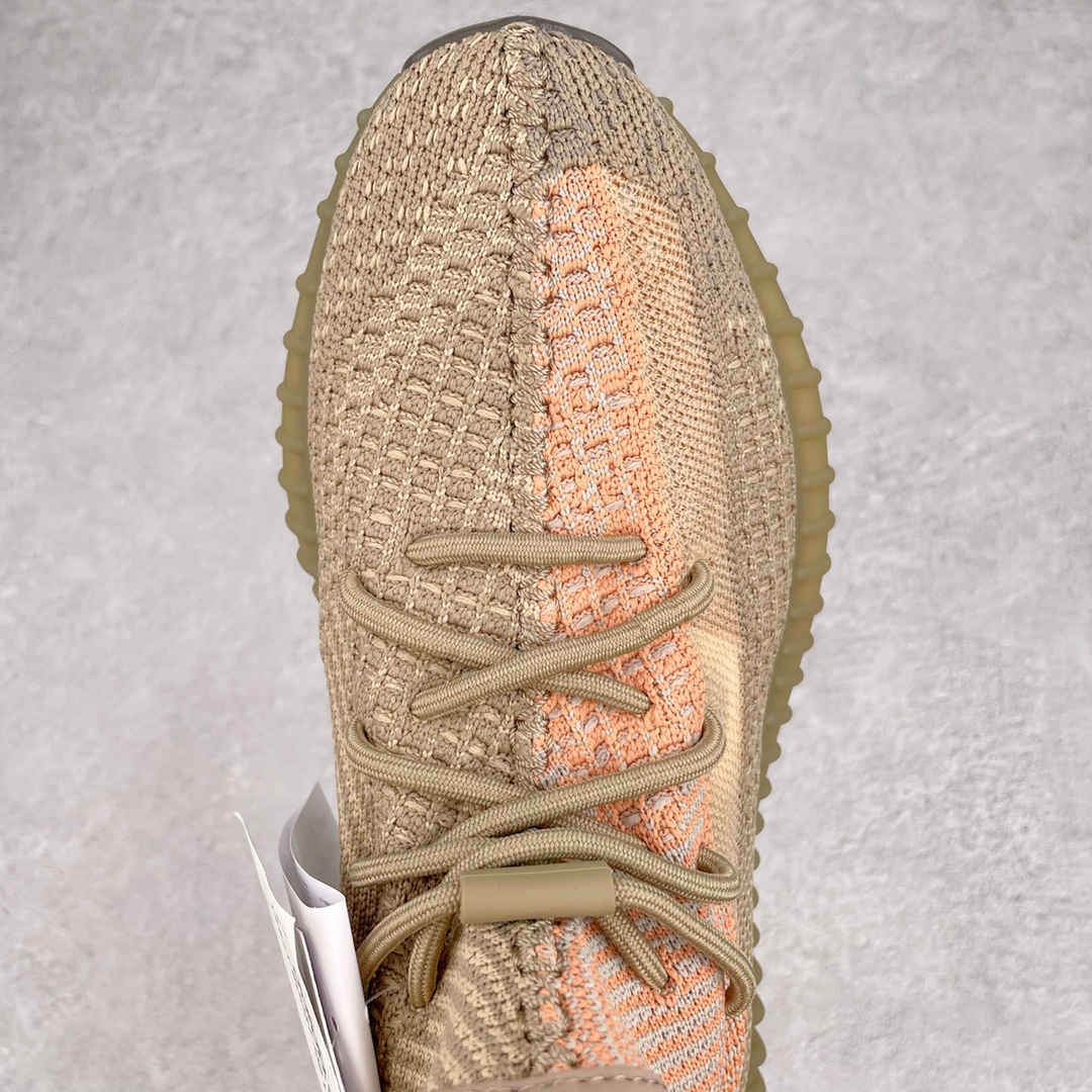 图片[4]-💰200 ＃K版纯原 巴斯夫福利‼Yeezy Boost 350 V2 野鸡红 货号：FZ5240 市面中端最王炸版本 lw同源配套打造 全套原楦 原纸版 原鞋开模完美打造 采用辰元飞织鱼丝网原厂面 非进口机台 大底原厂半透明RB巴斯夫满钉大底  原厂东莞百宏3M反光鞋带 质感一致 原厂鑫成新粉原鞋垫 LOGO胶浆印花 钛金针与高士马克线针车精工打造 一切遵循原厂指令单采购同源原材 采购全套原厂进口材料 原纸版 原楦头 一切同源公司 大几率过验 混卖无压力‼️SIZE：36 36.5 37 38 38.5 39 40 40.5 41 42 42.5 43 44 44.5 45 46 47 编码：Mby2936070-运动鞋