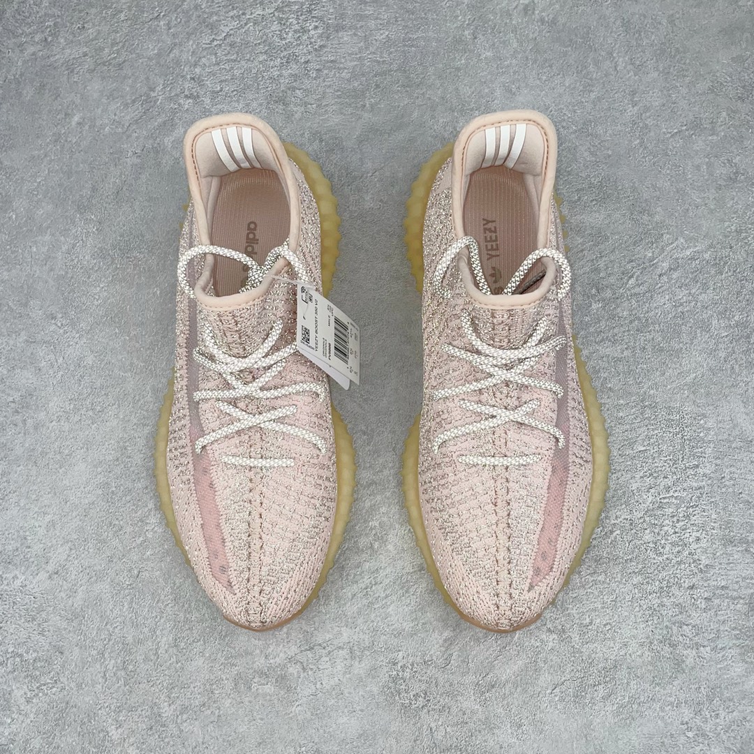 图片[2]-💰200 ＃K版纯原 巴斯夫福利‼Yeezy Boost 350 V2 银粉满天星 货号：FV5666 市面中端最王炸版本 lw同源配套打造 全套原楦 原纸版 原鞋开模完美打造 采用辰元飞织鱼丝网原厂面 非进口机台 大底原厂半透明RB巴斯夫满钉大底  原厂东莞百宏3M反光鞋带 质感一致 原厂鑫成新粉原鞋垫 LOGO胶浆印花 钛金针与高士马克线针车精工打造 一切遵循原厂指令单采购同源原材 采购全套原厂进口材料 原纸版 原楦头 一切同源公司 大几率过验 混卖无压力‼️SIZE：36 36.5 37 38 38.5 39 40 40.5 41 42 42.5 43 44 44.5 45 46 47 编码：Mby2936070-运动鞋