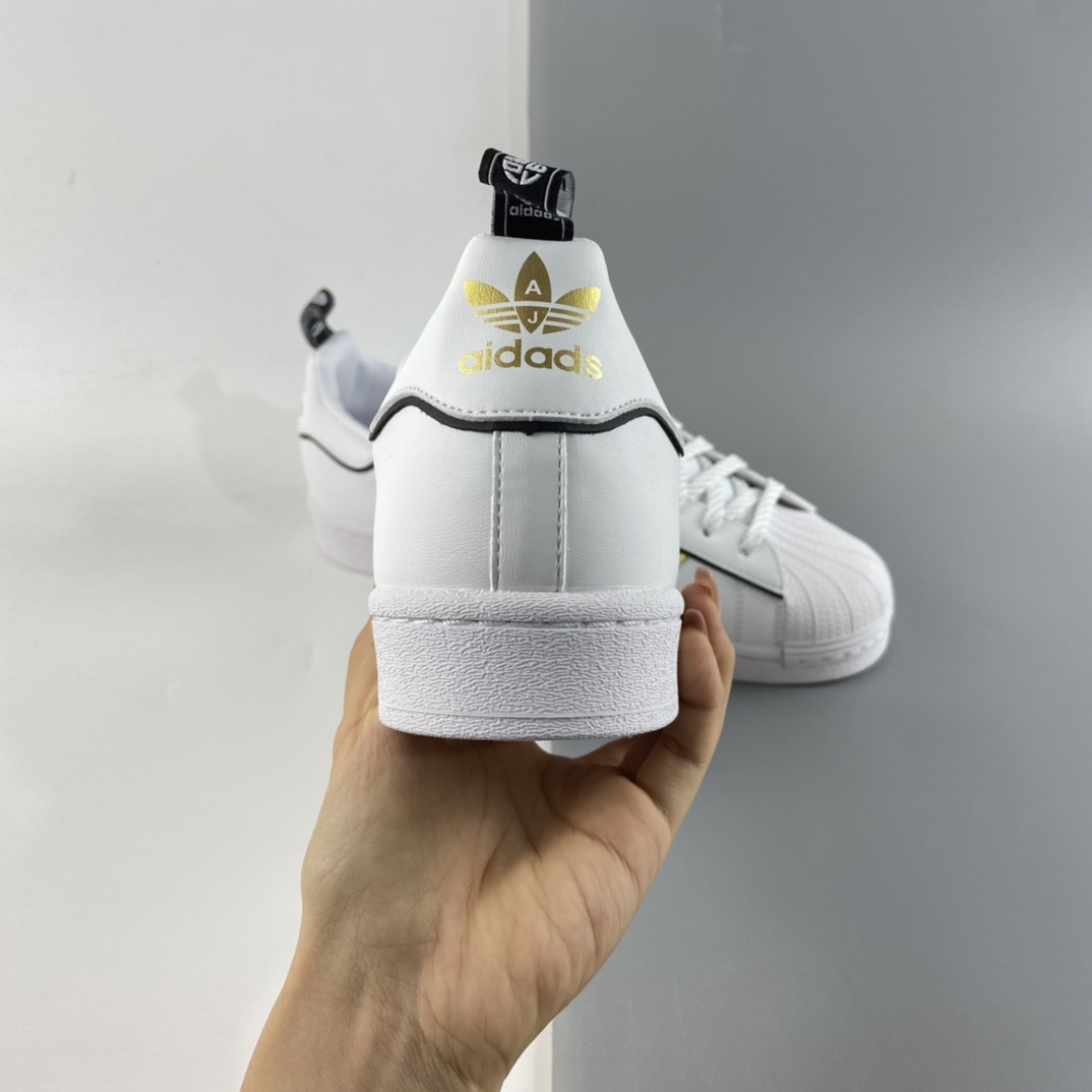 P180 Ad Superstar 贝壳头休闲运动休闲板鞋 AJ7921