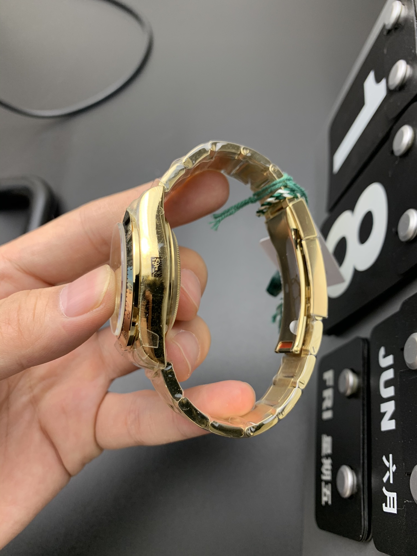 Rolex 4310绿金迪