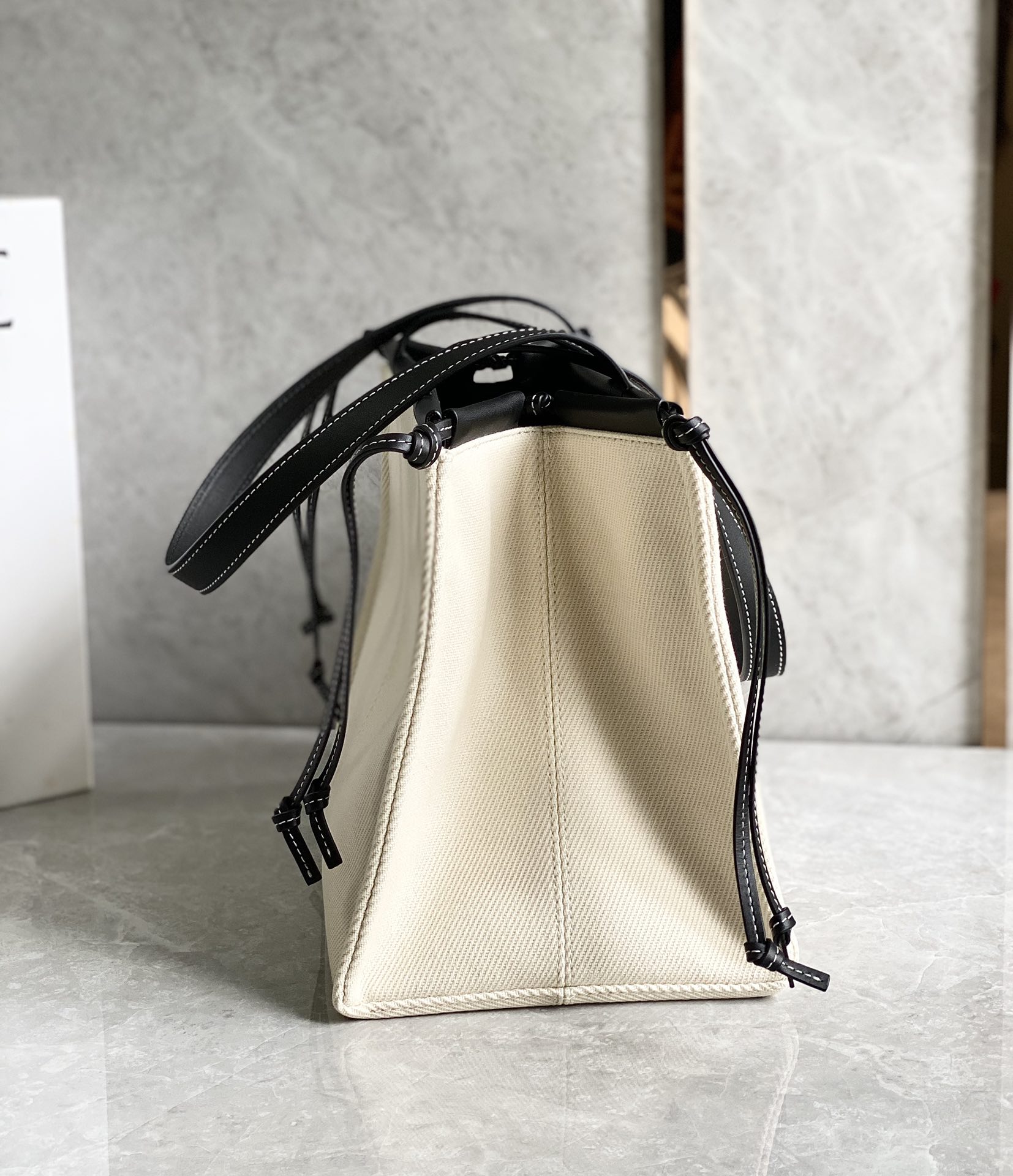 [Loewe Women