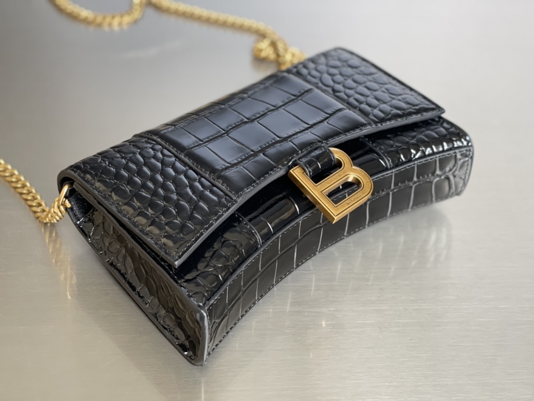 Balenciaga Style Leather Chain Bag style reference detail image 7 from source 776319