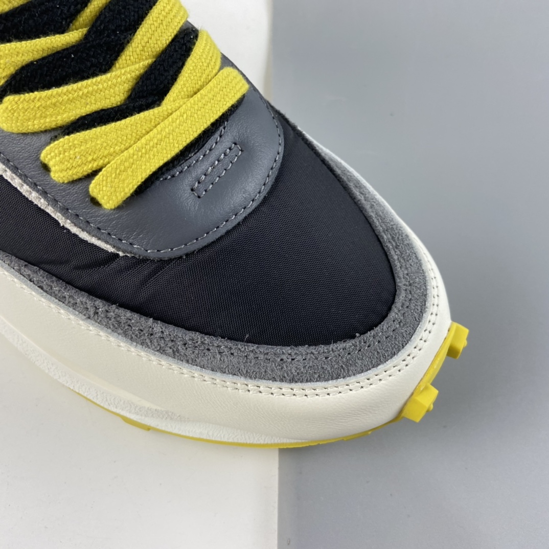 P320 Undercover x Sacai x Nike LDWaffle 2.0 三方联名 华夫双钩走秀款休闲鞋 DJ4877-001