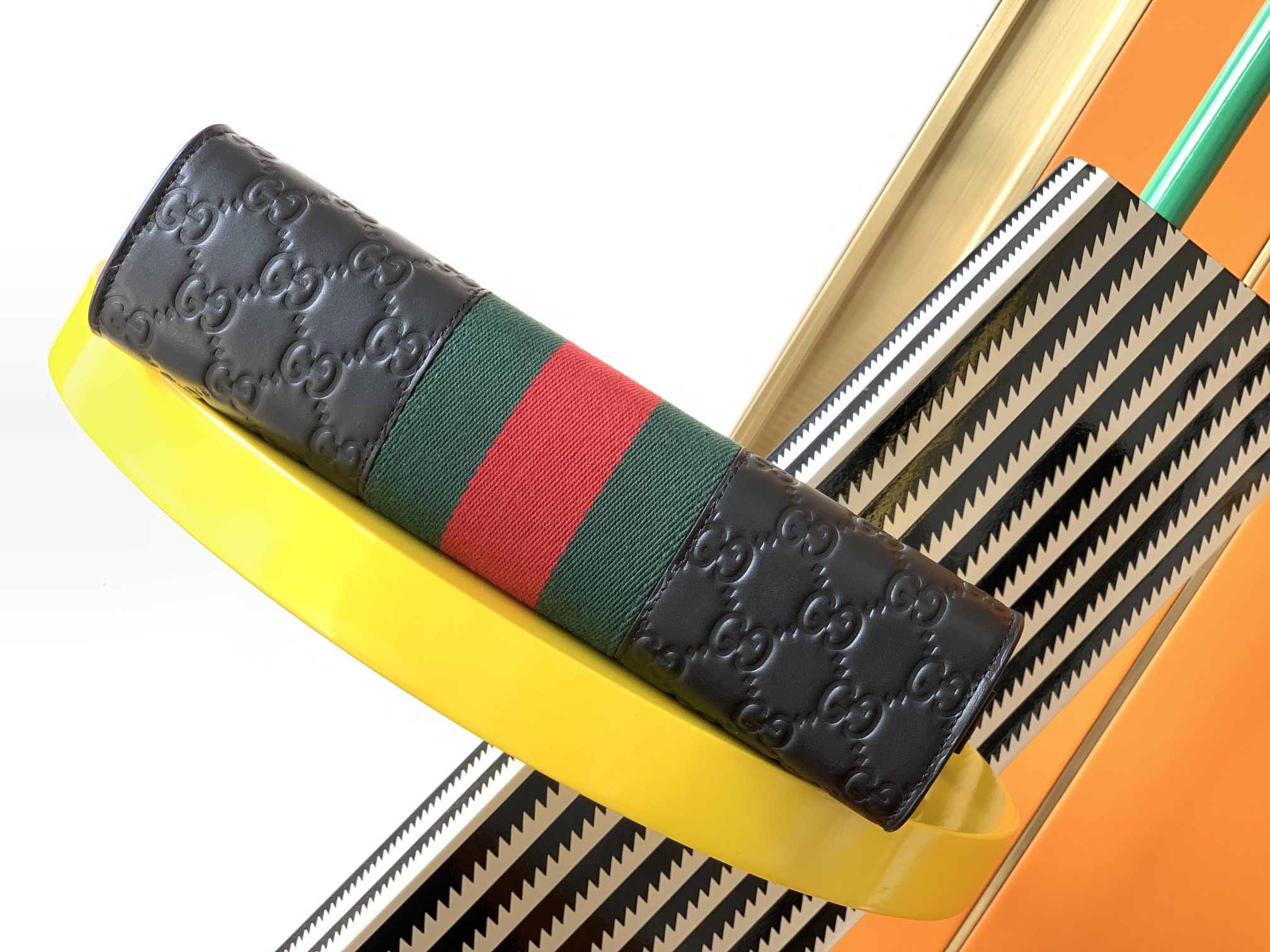 Comparison of Gucci and LV Handbags: Model 475316, Size 26*20 - 图片 4