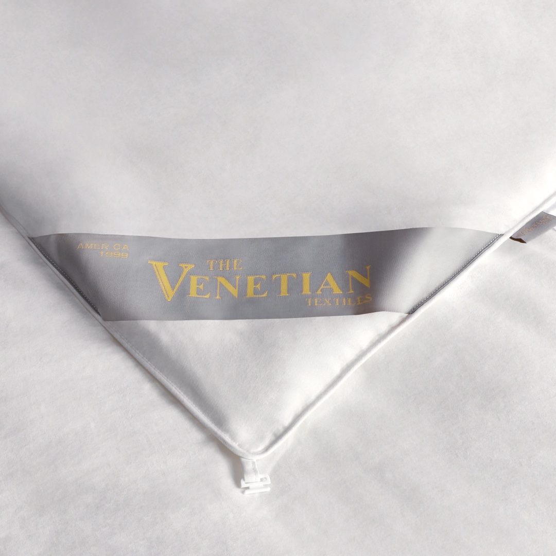 The Venetian Macao – Presidential Suite 100% Pure Silk All-Season Duvet - Comprehensive 3