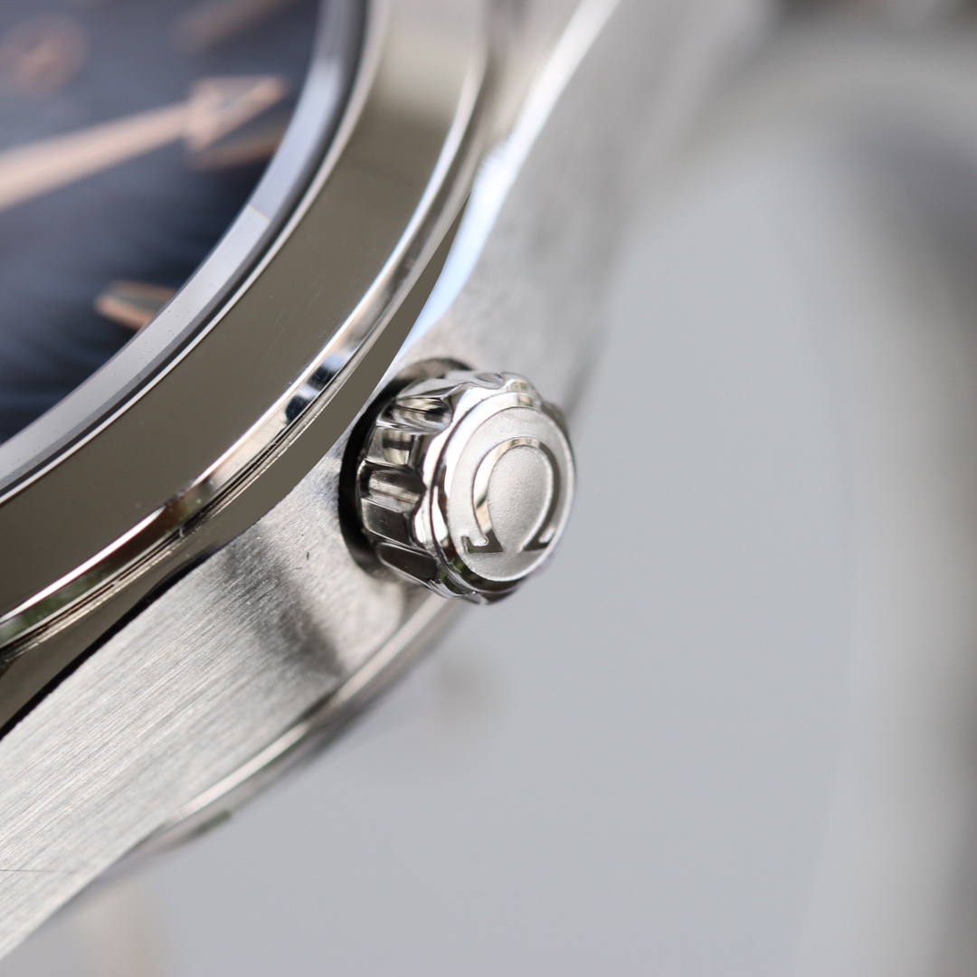 “Omega OMEGA AP5 Seahorse Series 34mm Gold Shell Drill Watch Review” - 图片 5