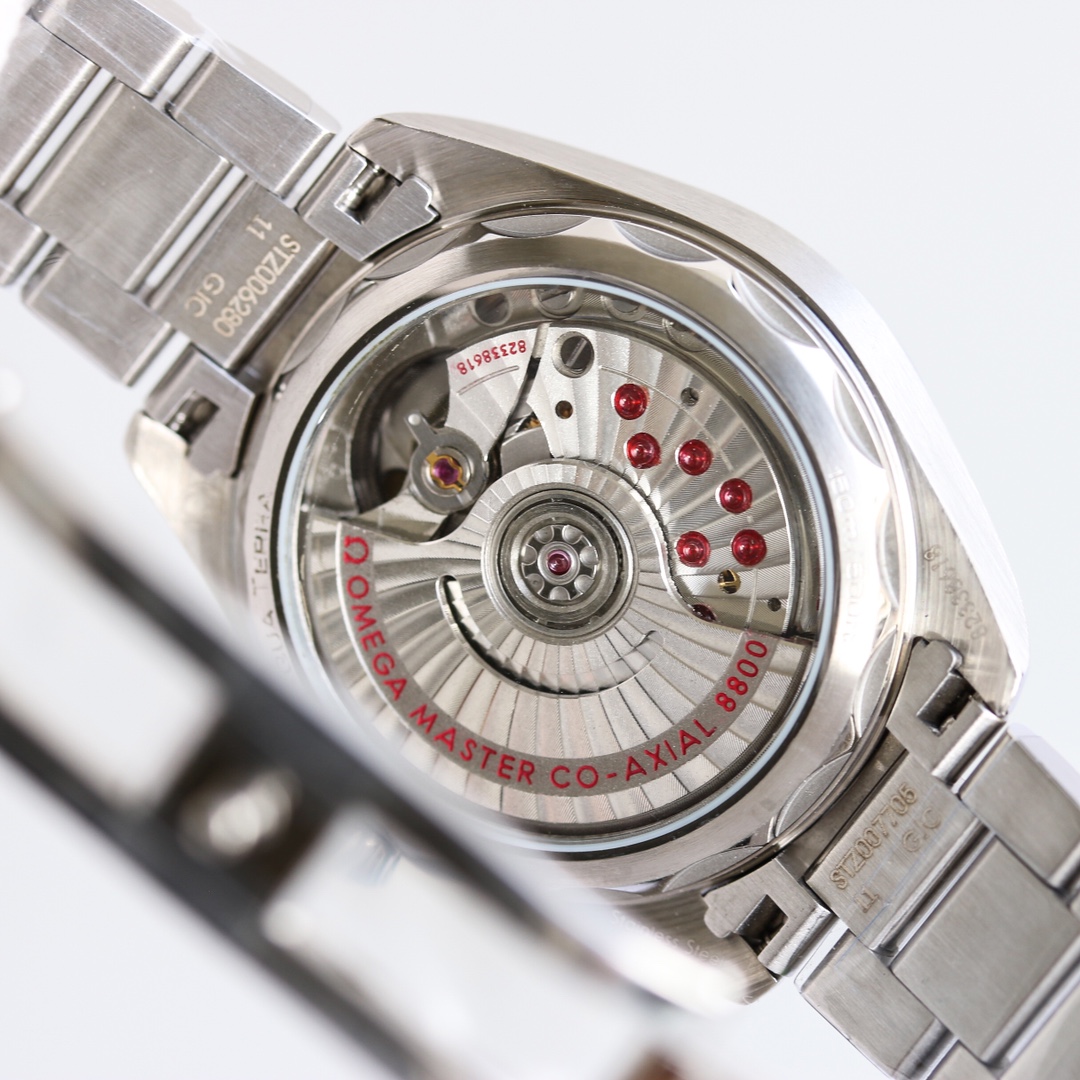 “Omega OMEGA Seahorse series 34mm watch with gold shell, white crust, and VS’s reliable robotic movement.” - 图片 8