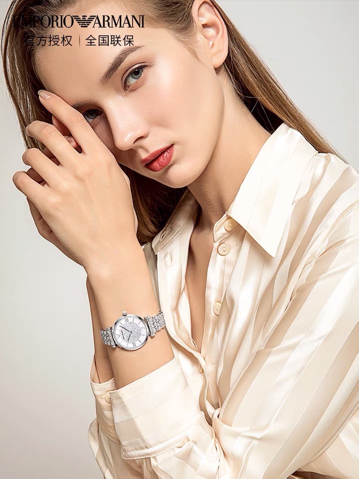 Montre Emporio Armani Femme AR1925 Acier Inoxydable Cristaux Cadran Nacre