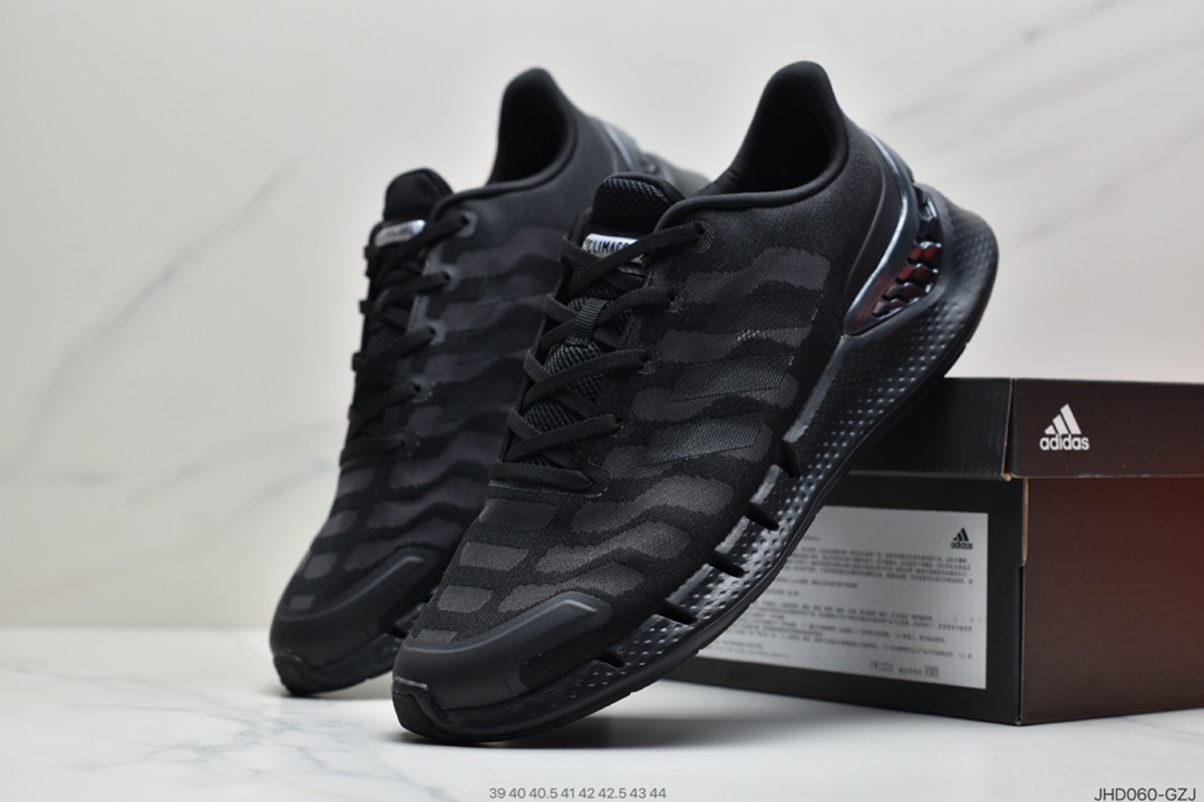 190 阿迪达斯Climacool 清风跑鞋凭借全方位透气设计 FZ1744