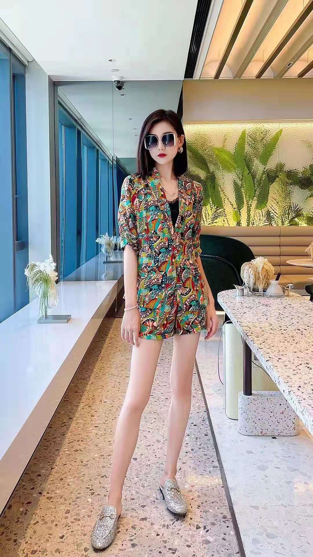 High-Quality Women’s Clothes Packed with DGS: Emphasizing Quality in Fashion Choices - 图片 6