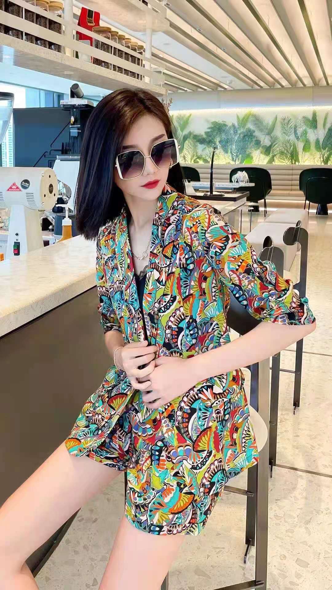 High-Quality Women’s Clothes Packed with DGS: Emphasizing Quality in Fashion Choices - 图片 2