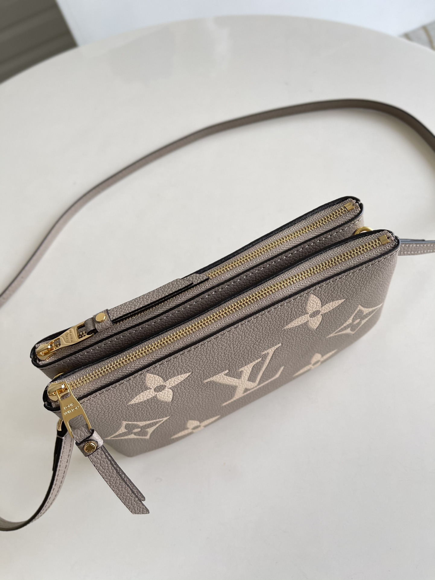 Louis Vuitton Haute Couture Classic Luxury Handbag Shoulder Crossbody 3