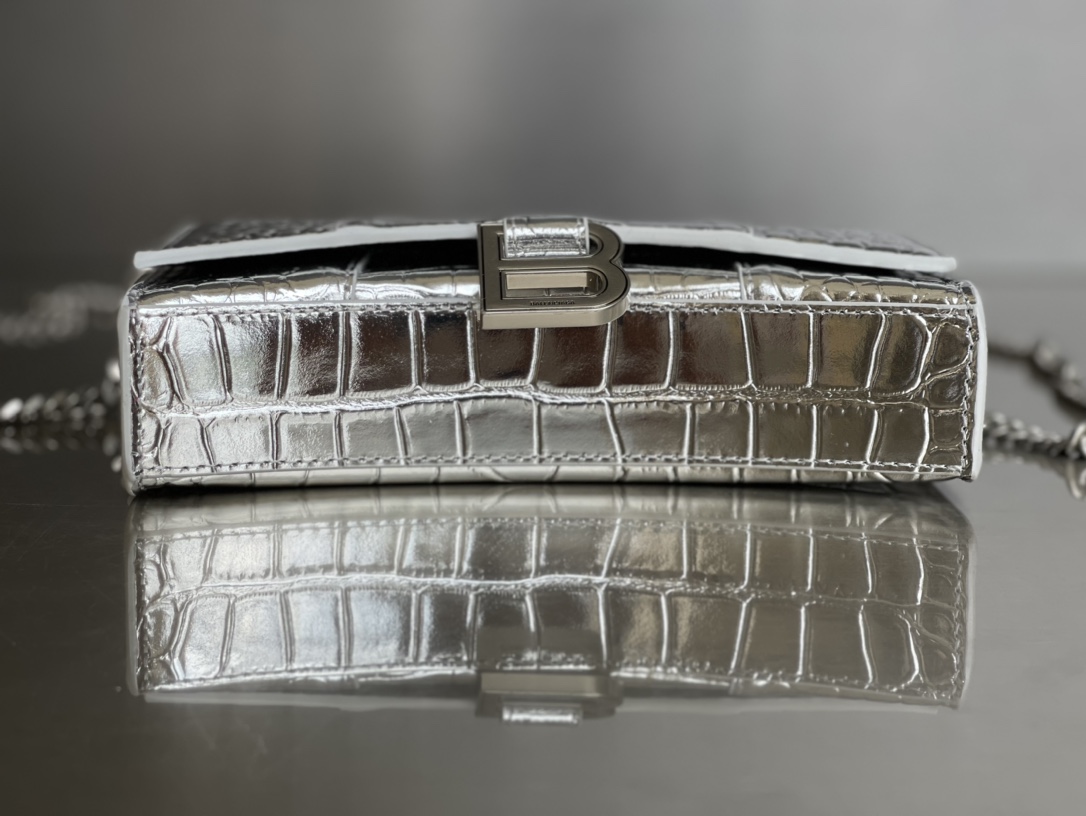 Balenciaga Style Leather Chain Bag style reference detail image 3 from source 776320