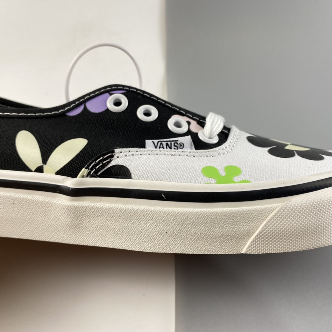 P150 Vans Authentic 44 安娜海姆经典4孔鸳鸯彩色小花低帮板鞋 VN0A54F241S