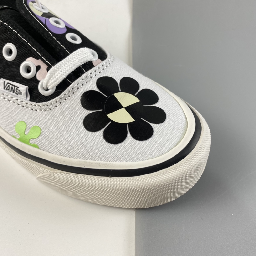 P150 Vans Authentic 44 安娜海姆经典4孔鸳鸯彩色小花低帮板鞋 VN0A54F241S