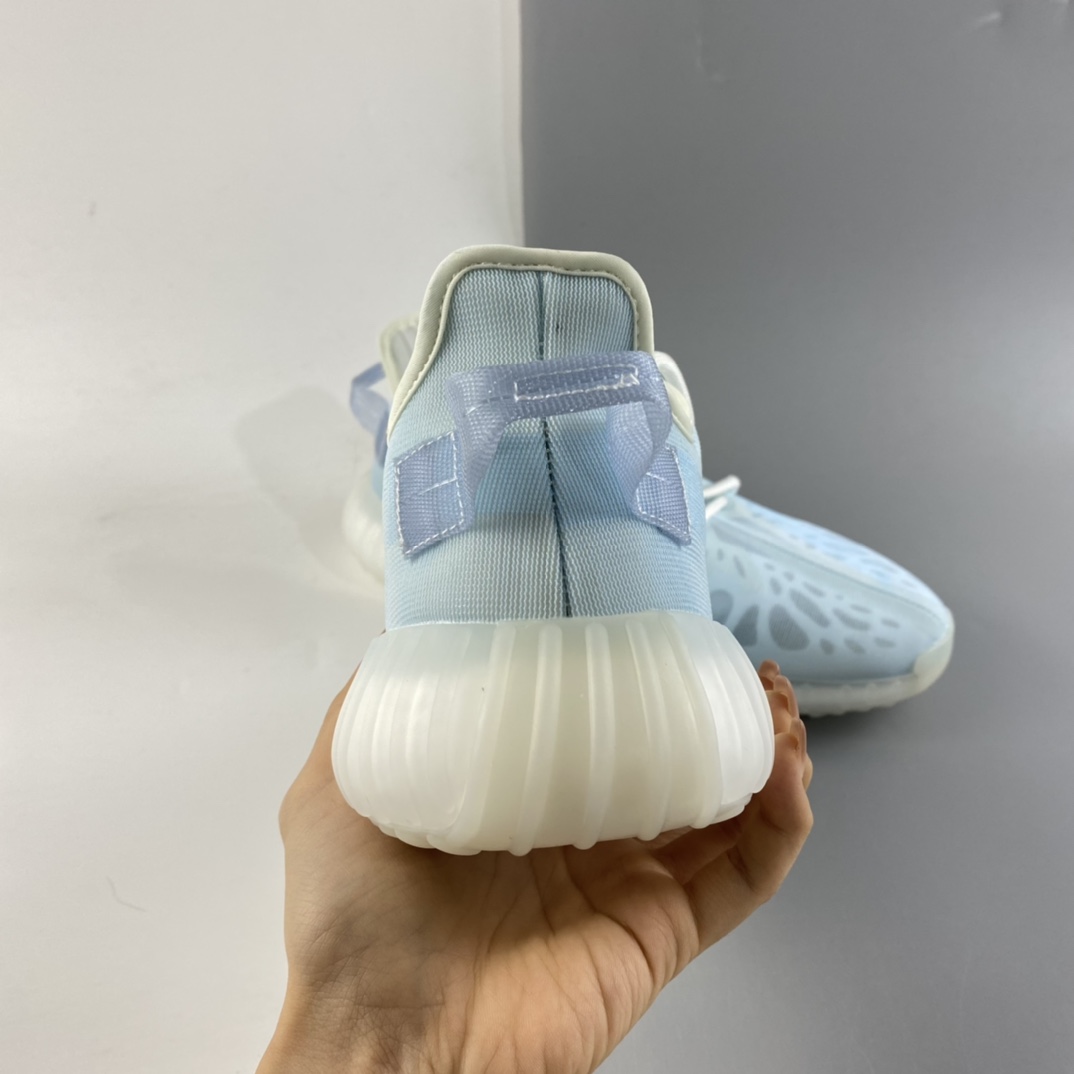 P200 AD Yeezy Boost 350 V2 XJ 椰子百搭轻便爆米花中底休闲运动慢跑鞋 GW2869