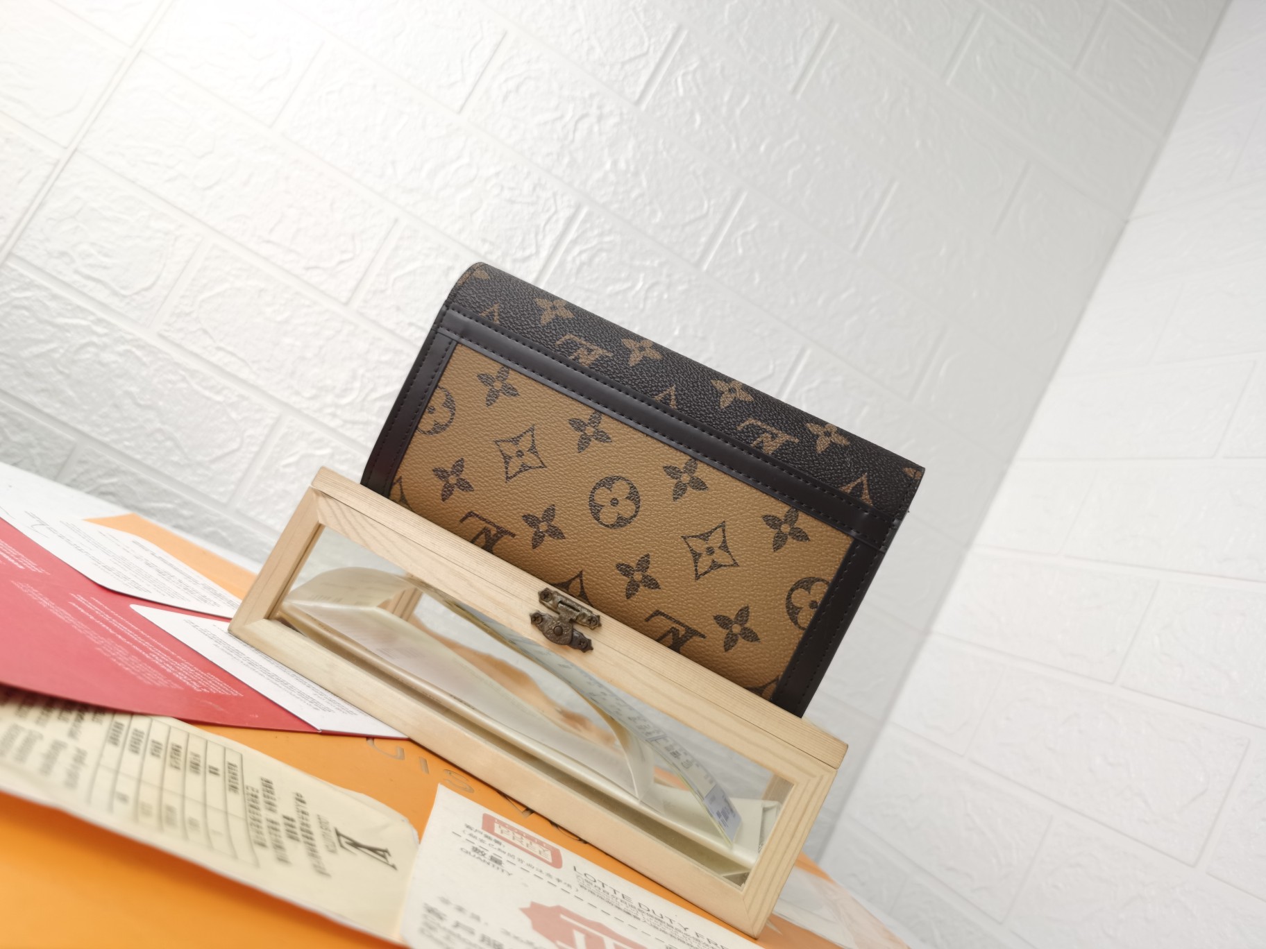 ルイ・ヴィトン Venice 財布 - Damier Ebene 帆布製の洗練されたデザイン