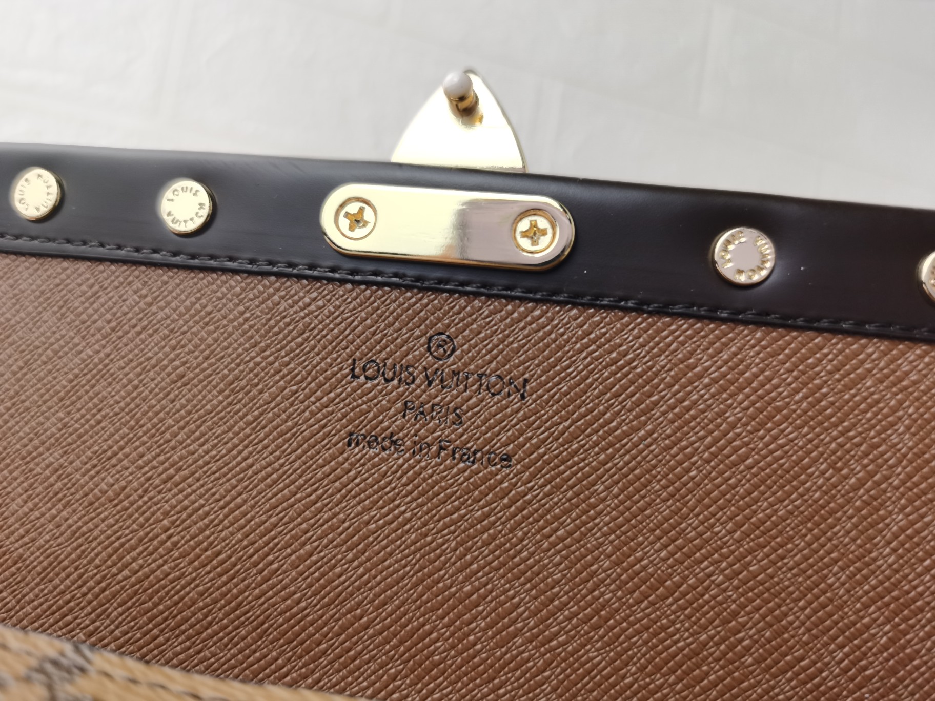 ルイ・ヴィトン Venice 財布 - Damier Ebene 帆布製の洗練されたデザイン