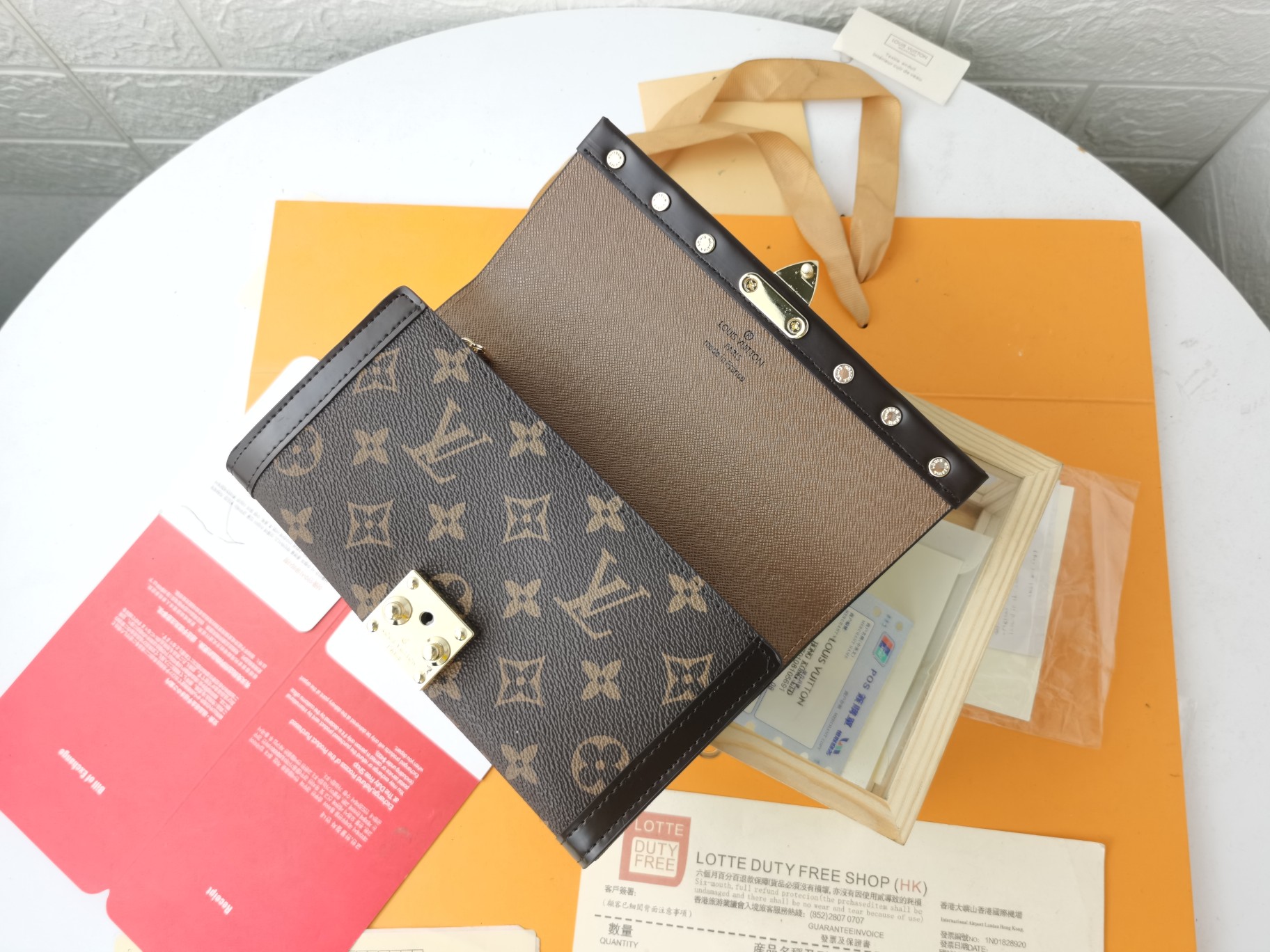 ルイ・ヴィトン Venice 財布 Damier Ebene デザイン