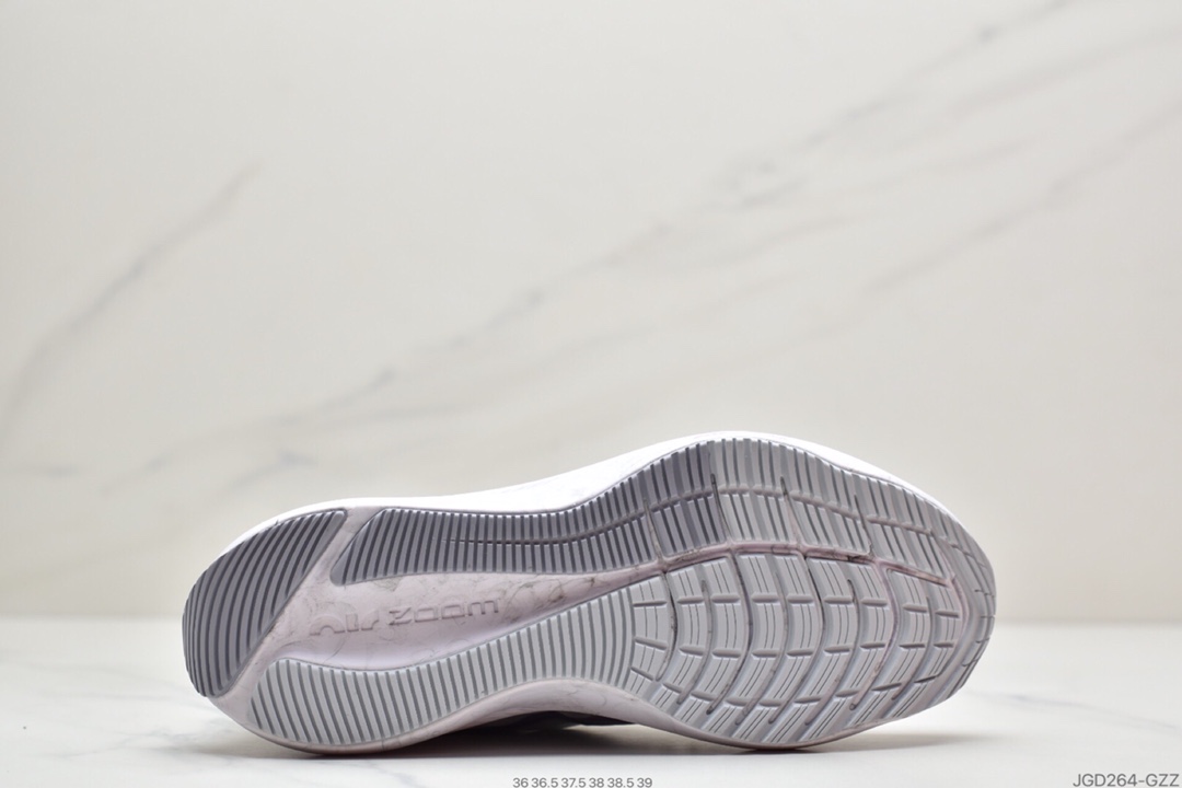180 耐克Nike Air Zoom Winflo 8 该鞋款 CW3419-101