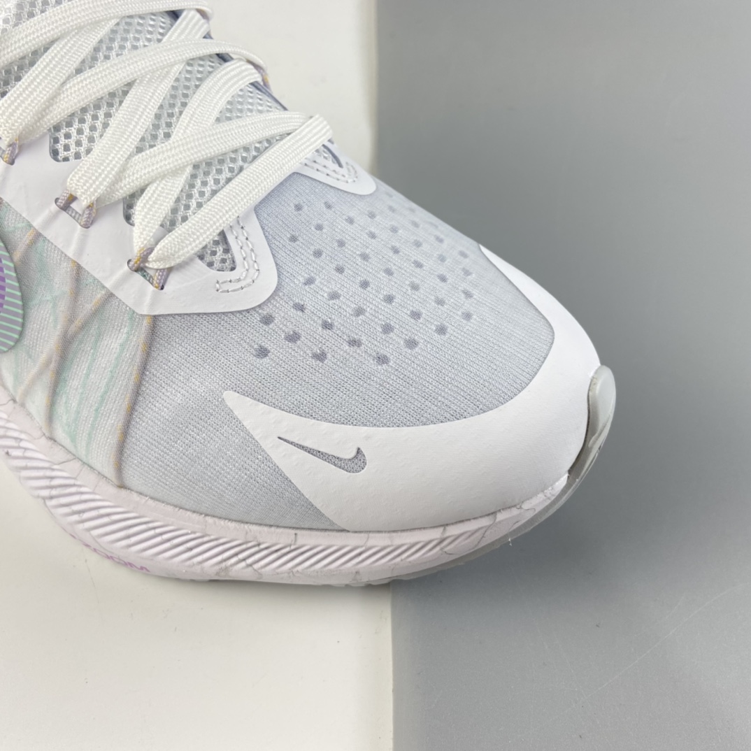 P180 Nike Zoom Winflo 8 登月新款运动休闲缓震跑步鞋 CW3421-102