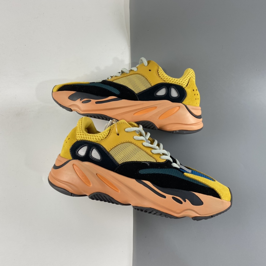 P400  AD Yeezy Boost 700 V2  椰子复古爆米花中底姥爷慢跑鞋 GZ6984