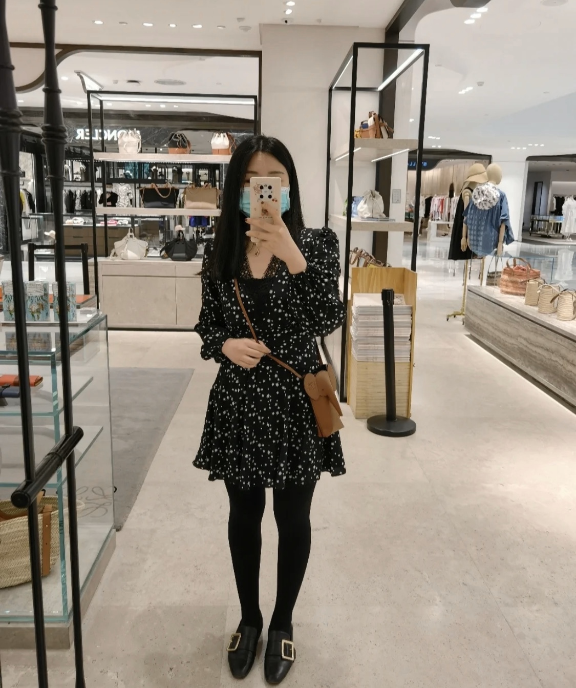 Loewe罗意威 小象手机包 0557棕色