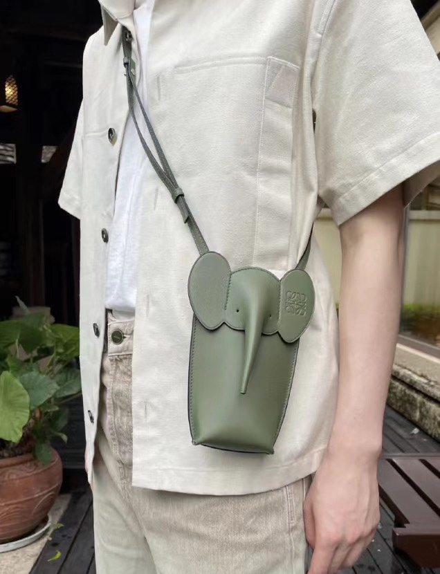 Loewe罗意威 小象手机包 0557墨绿色