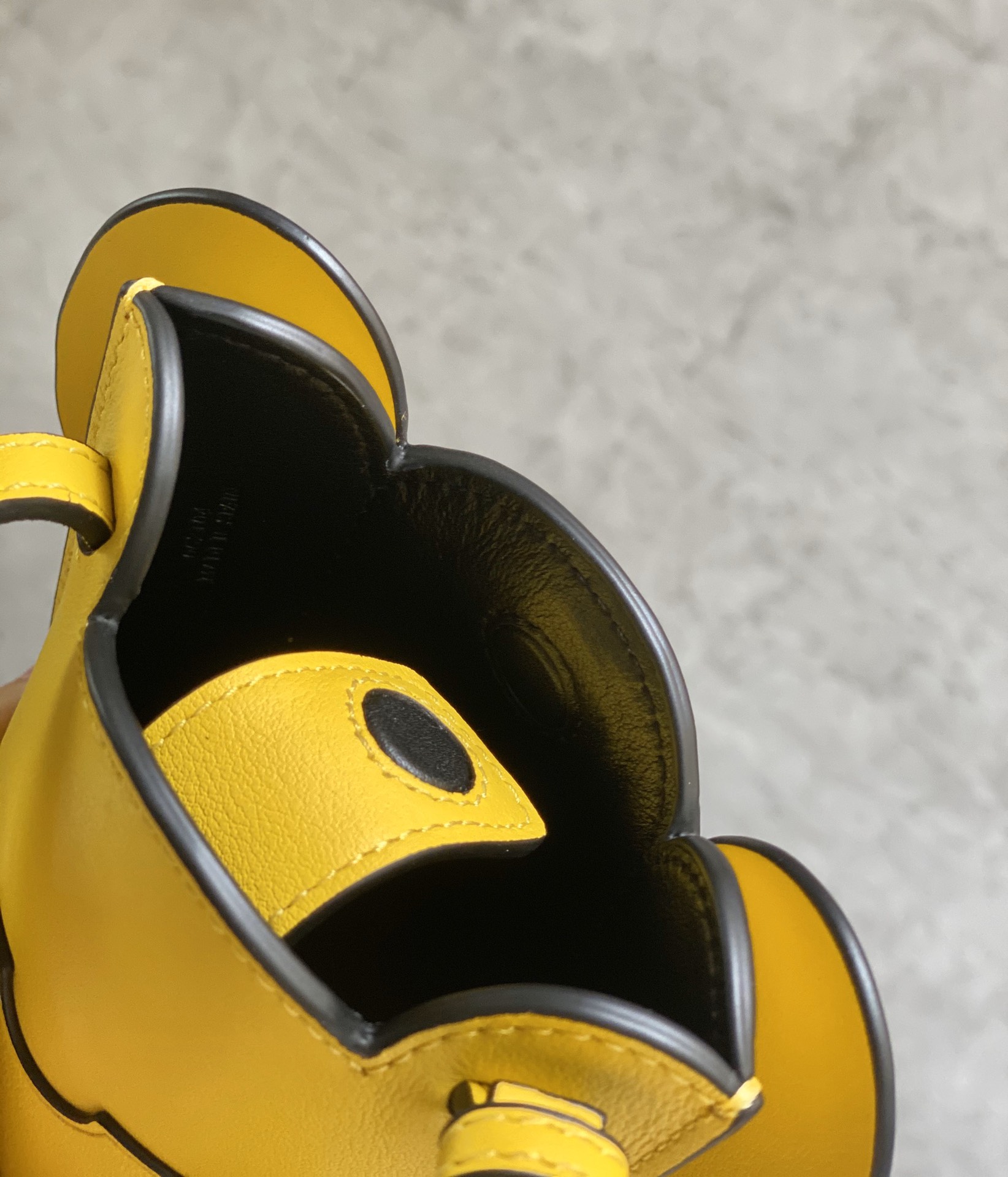 Loewe罗意威 小象手机包 0557黄