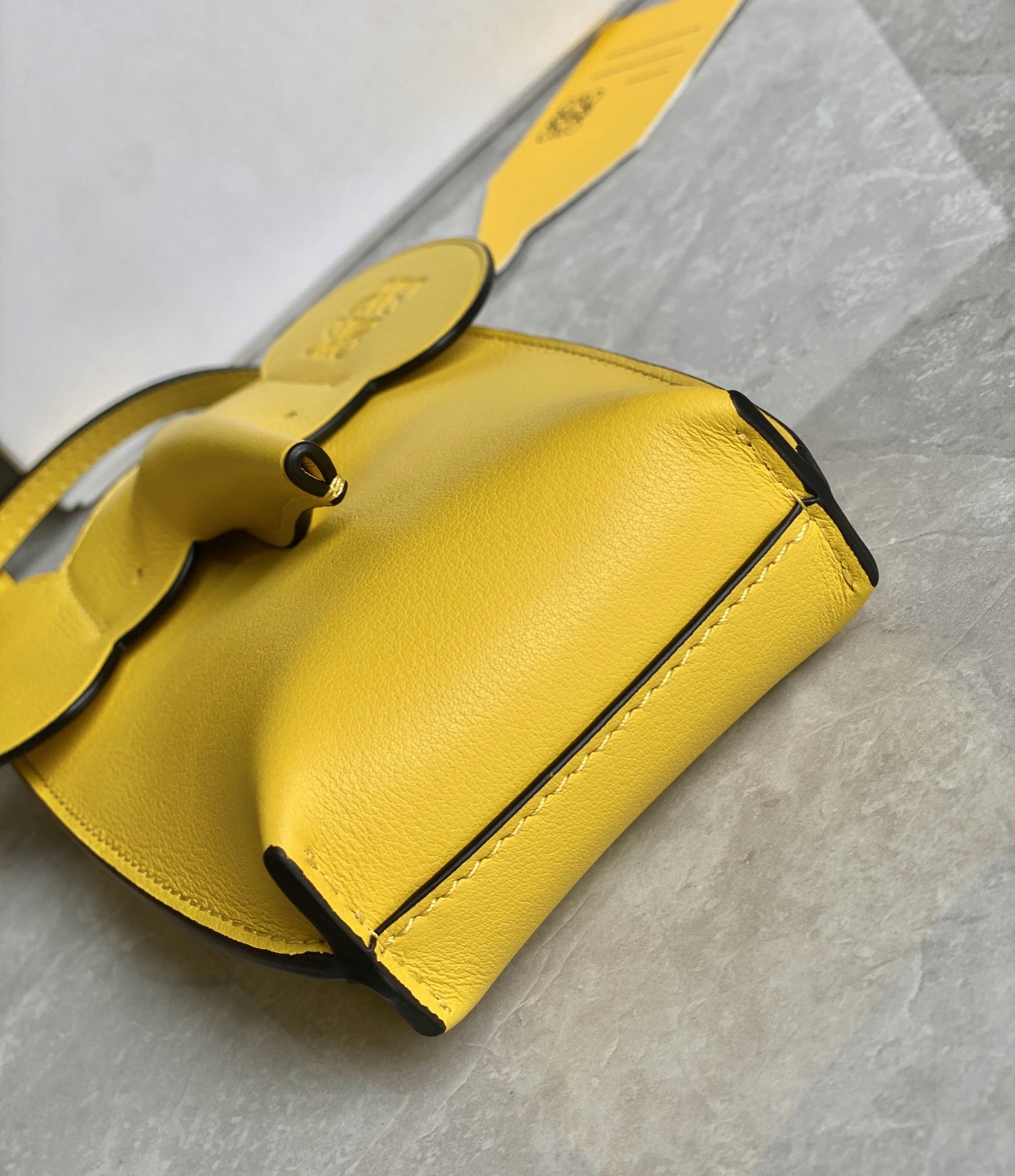 Loewe罗意威 小象手机包 0557黄