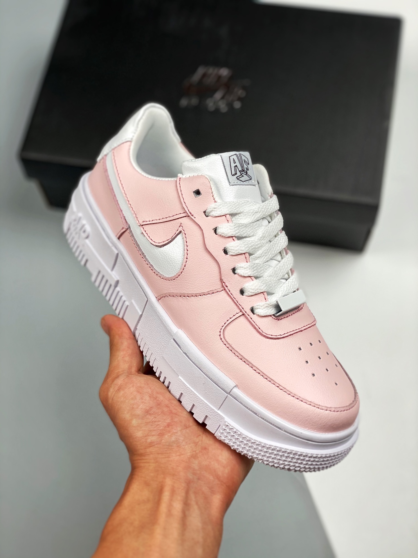 Air Force 1 "Pixel" blanco y rosa, horma original y cartón original, estilo puro de la Fuerza Aérea, enfocado en el can…