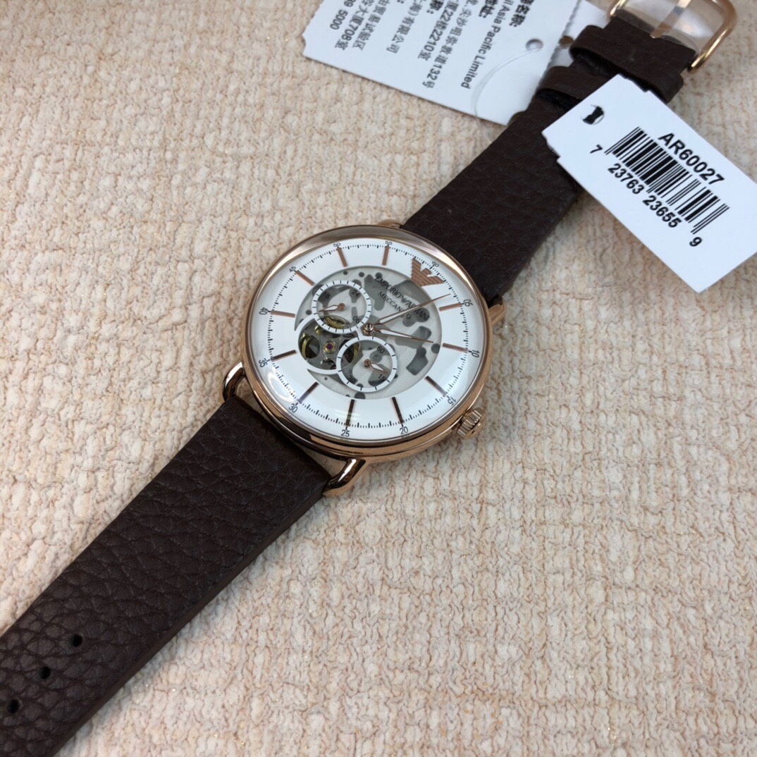 Armani EMPORIO ARMANI Modelo: AR60027 Tipo de movimiento: Maquinaria esquelética automática importada Tipo de…