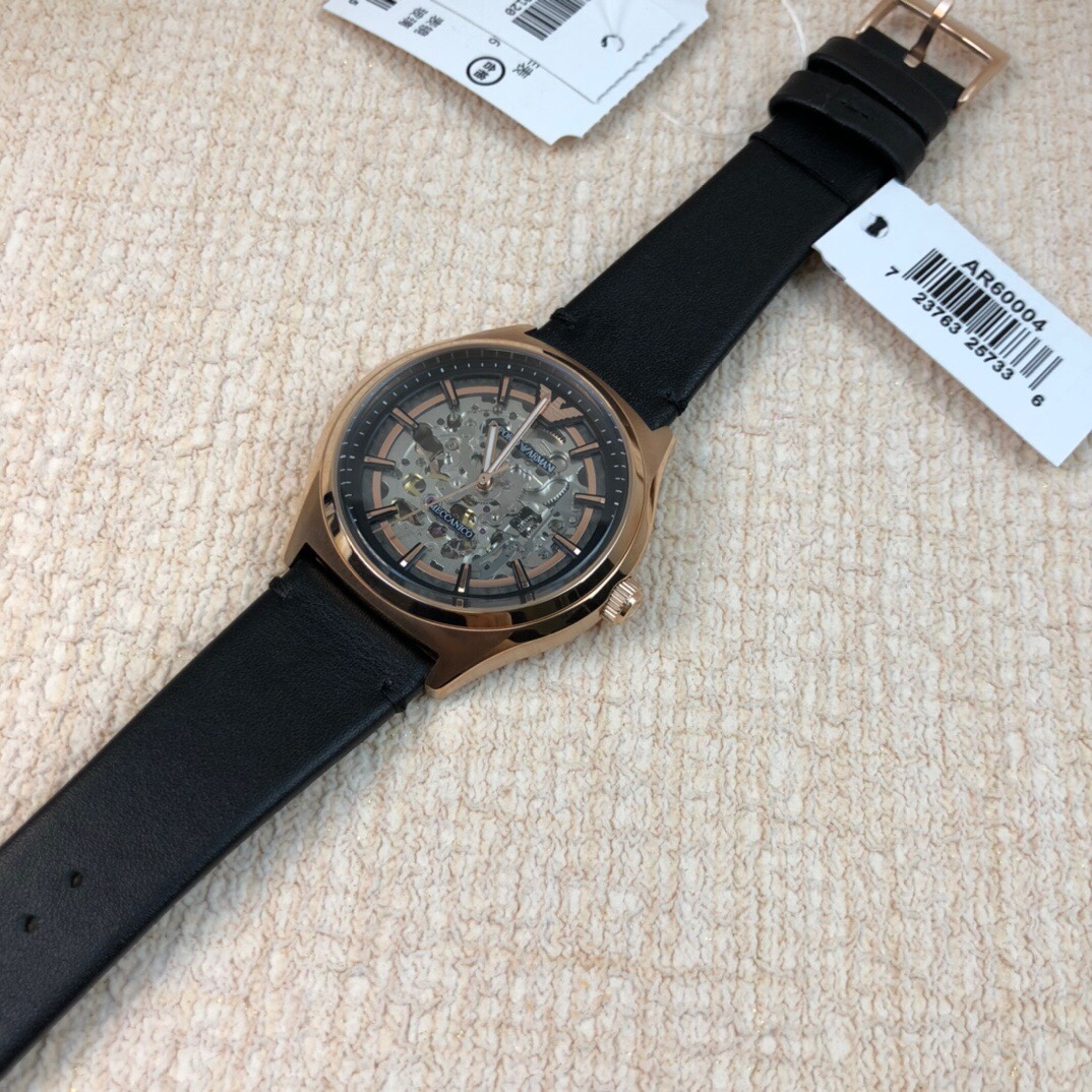 Armani EMPORIO ARMANI Modelo: AR60004 Tipo de movimiento: Maquinaria esquelética automática importada Tipo de reloj: Re…