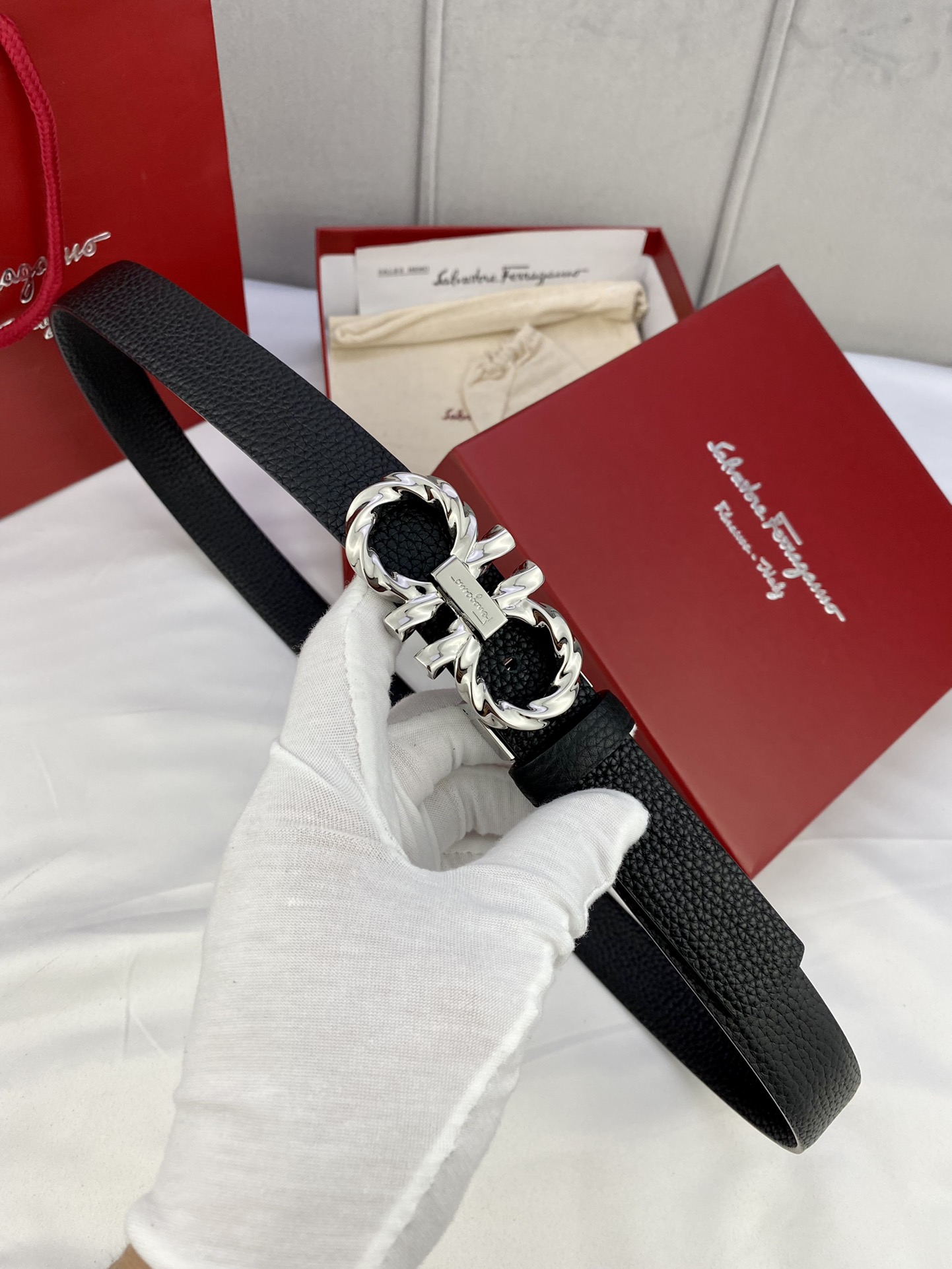 Ferragamo Gürtel Frauen