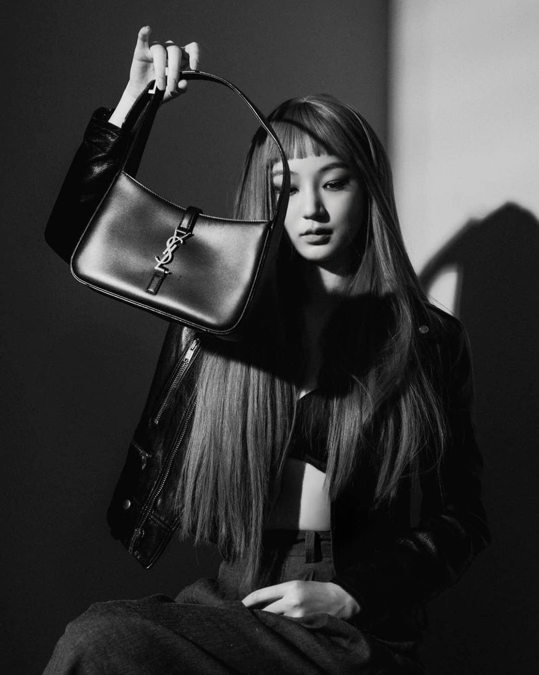 Saint laurent Ysl LE 5 À 7 平纹腋下包 657228黑色