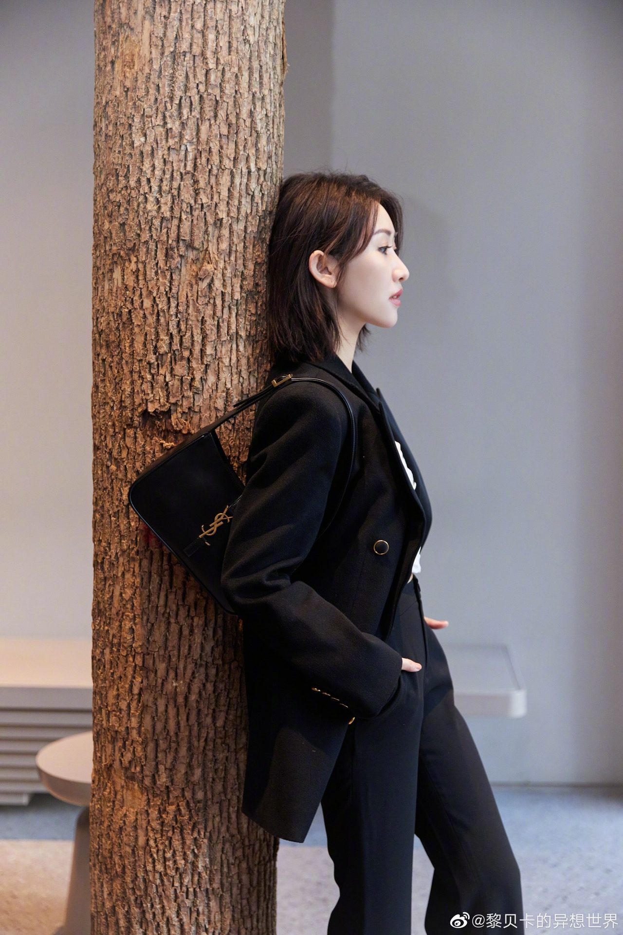 Saint laurent Ysl LE 5 À 7 平纹腋下包 657228黑色