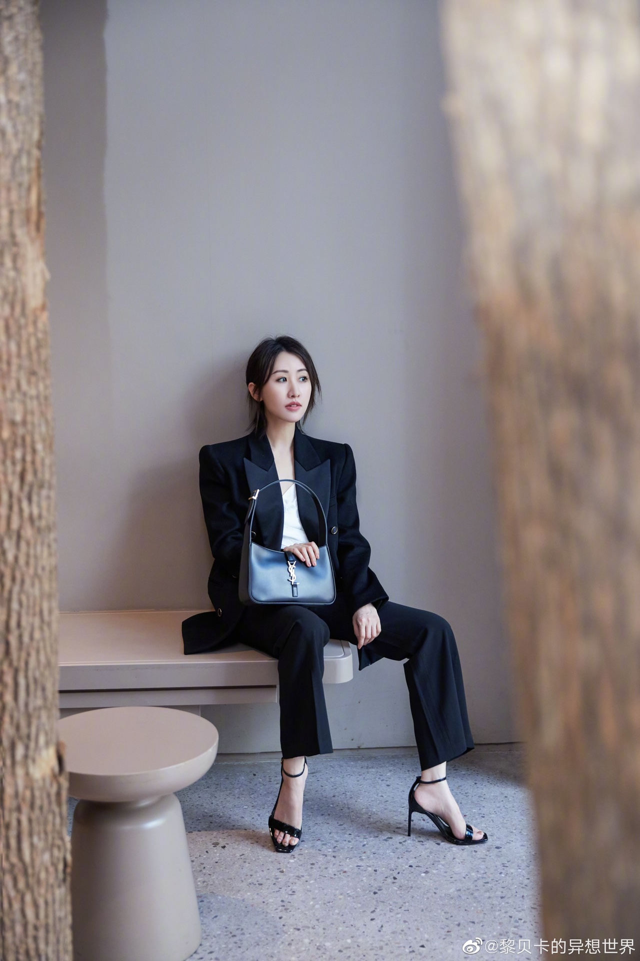 Saint laurent Ysl LE 5 À 7 平纹腋下包 657228黑色