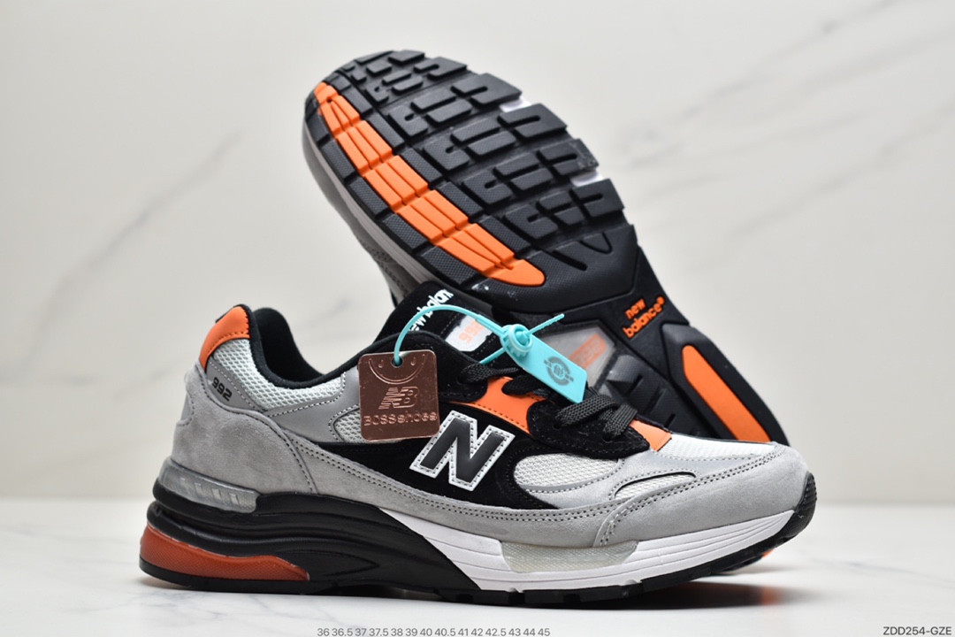 230 新百伦New Balance Made in USA M992系列美产血统经典复古休闲运动百搭老爹跑步鞋“奶油白黑”M992YN2