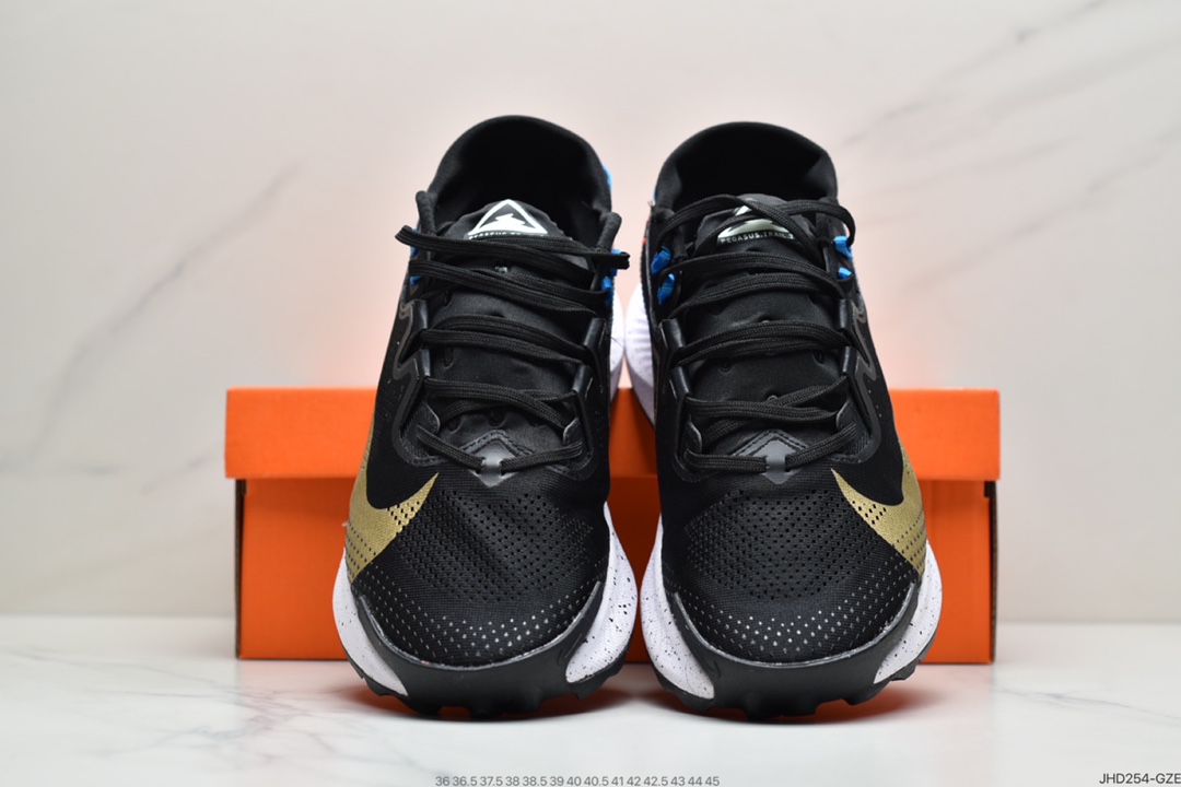 190 耐克Nike PEGASUS TRAIL 2 去年高桥盾和Pegasus 36 Trail联名让小编注意到了这双鞋款 CK4305
