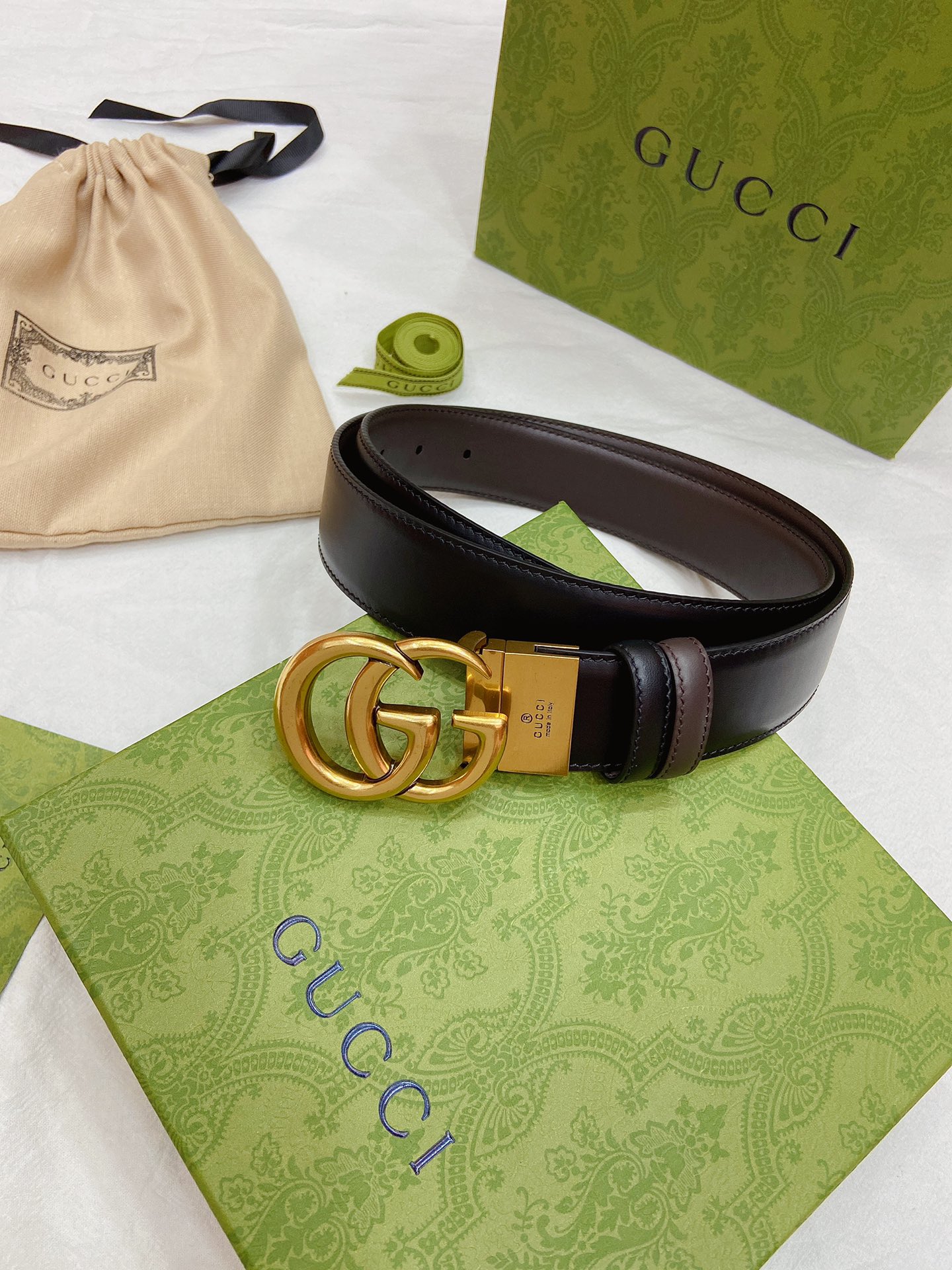 GUCCI黑色皮革反面为棕色皮革钯金