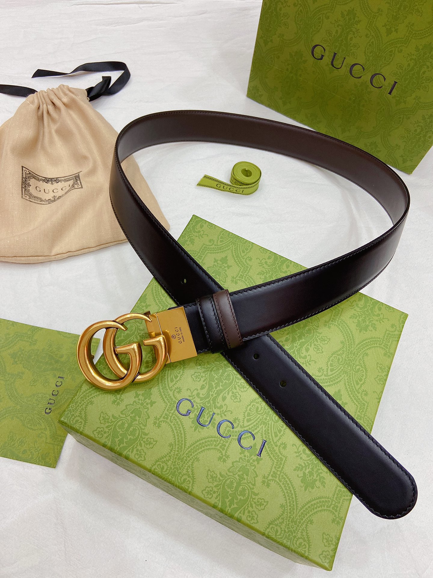 GUCCI黑色皮革反面为棕色皮革钯金