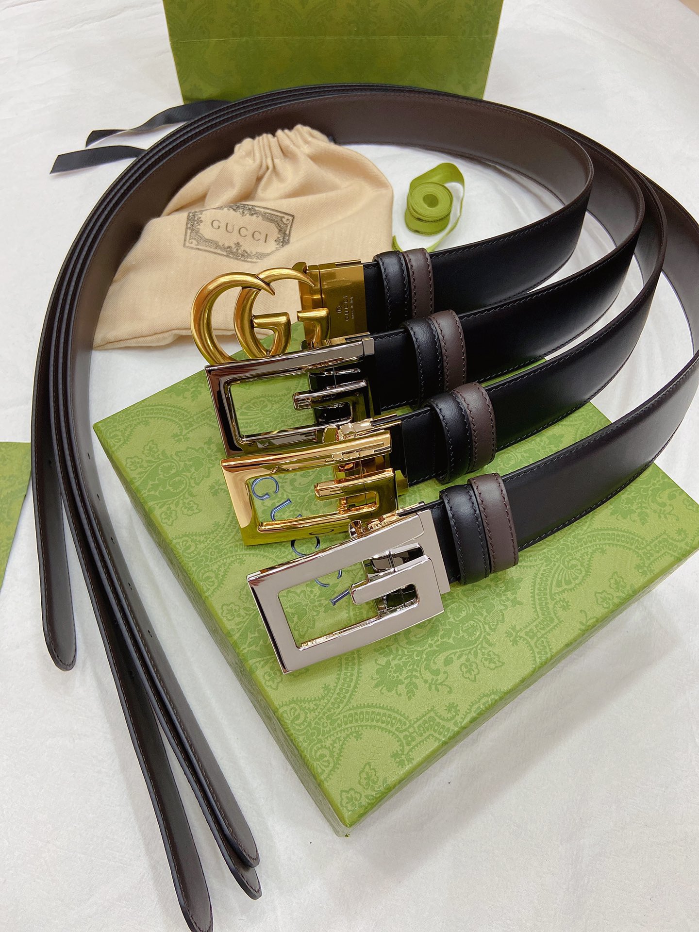 GUCCI黑色皮革反面为棕色皮革钯金