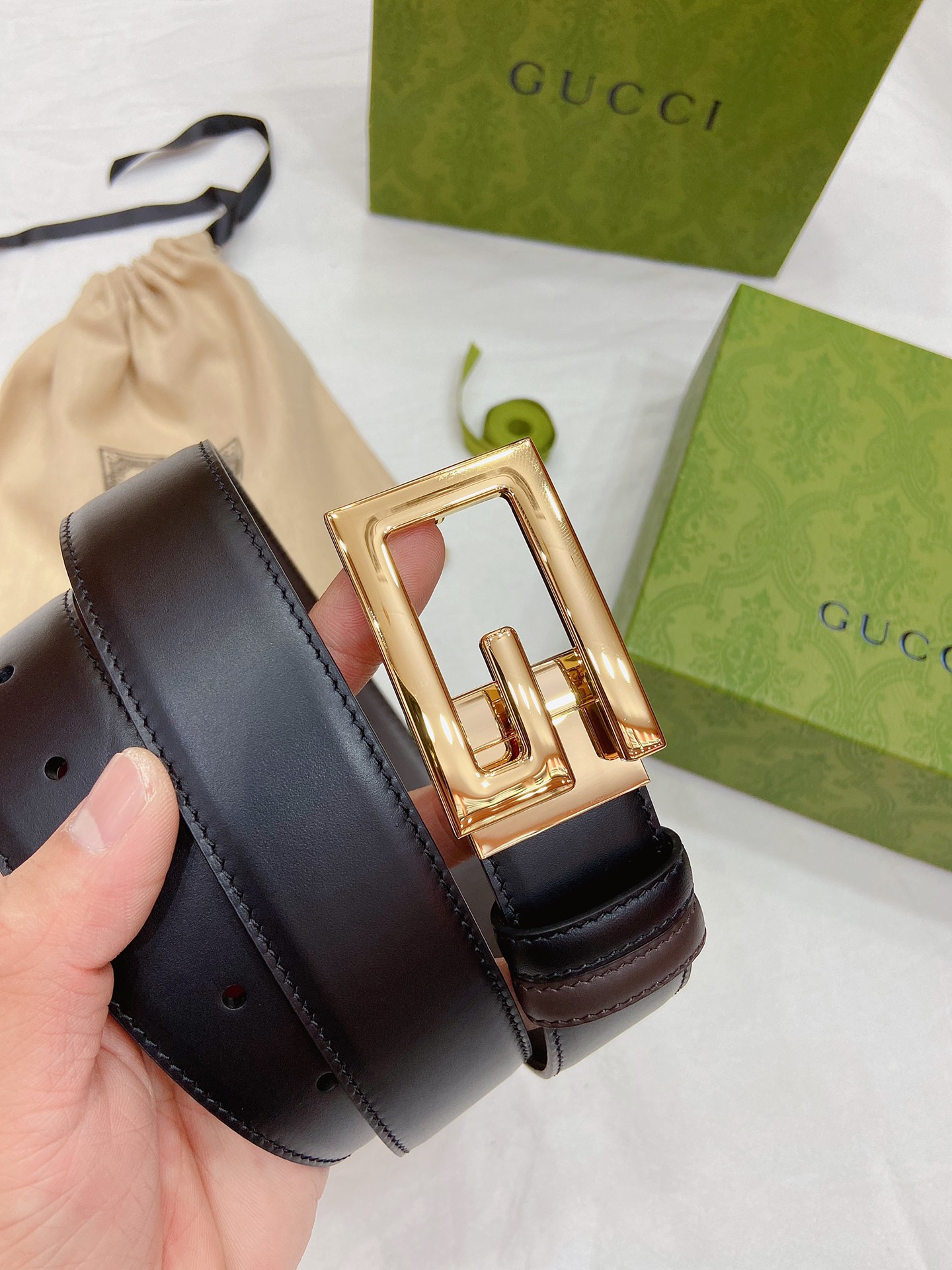 GUCCI黑色皮革反面为棕色皮革钯金