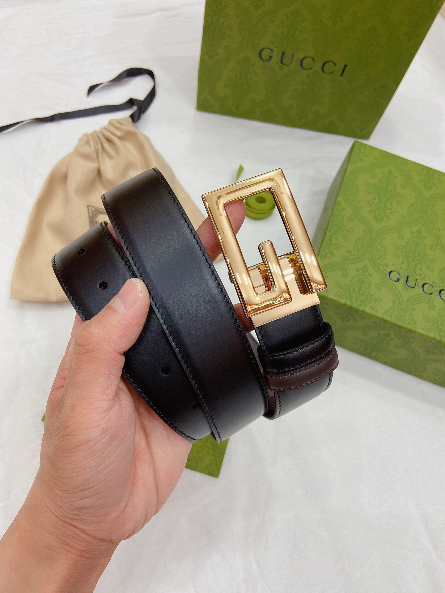 GUCCI黑色皮革反面为棕色皮革钯金