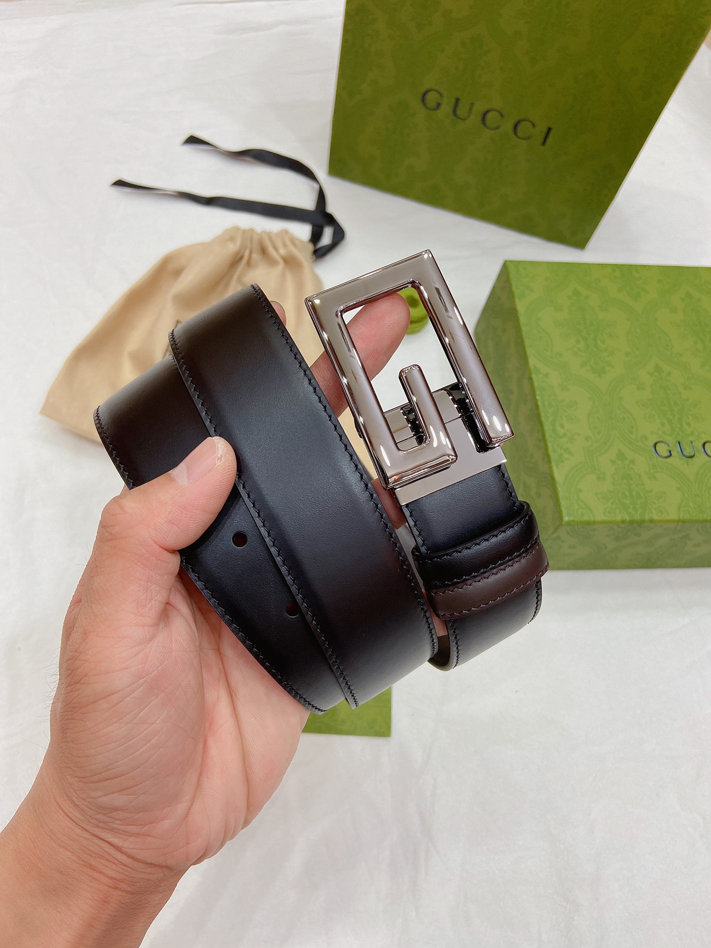 GUCCI黑色皮革反面为棕色皮革钯金