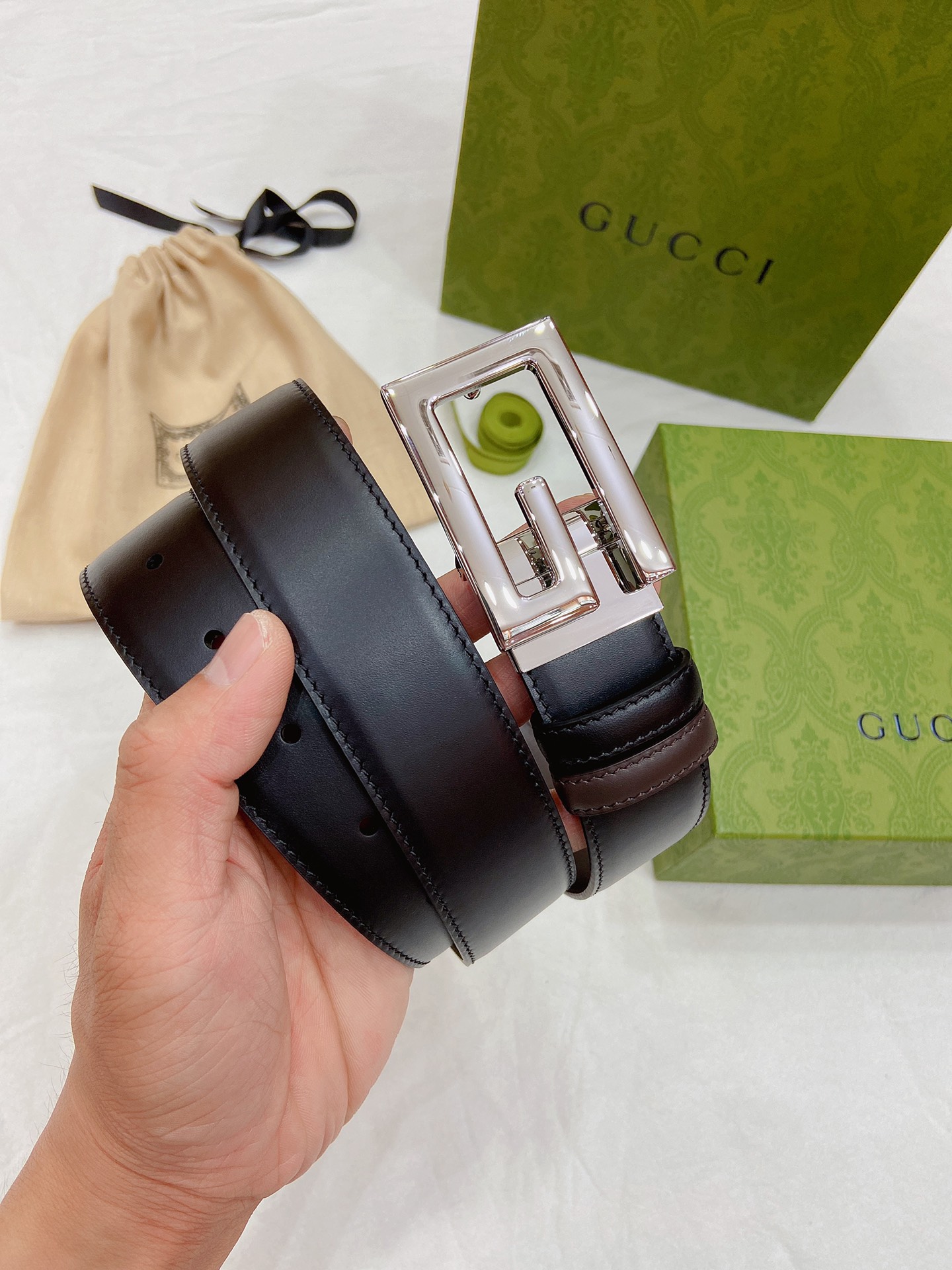 GUCCI黑色皮革反面为棕色皮革钯金