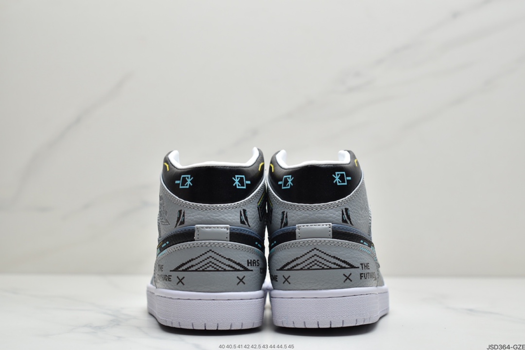 200 耐克NIKE Air Jordan 1 Retro Mid”Reverse Black Toe” 554724-130