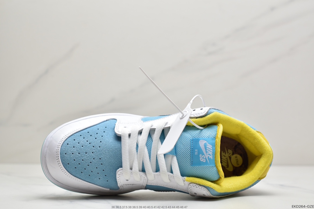 380 SB板鞋 蓝白色 网格  Nike SB Dunk LowFTC Skateboarding 带来全新联名鞋款 DH7687-400