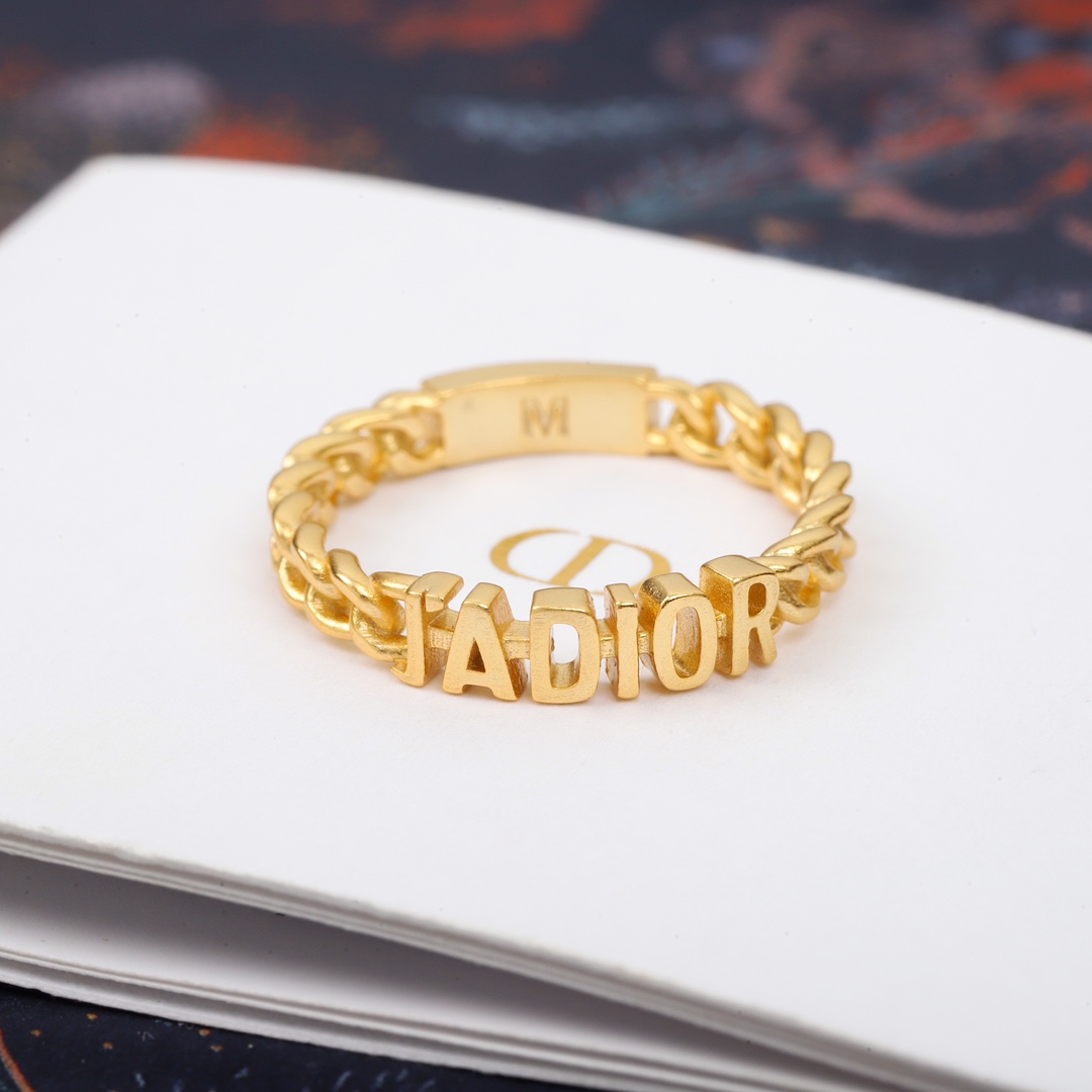 Louis Vuitton Haute Couture Haute Couture Fine Jewelry Necklace Bracelet 4