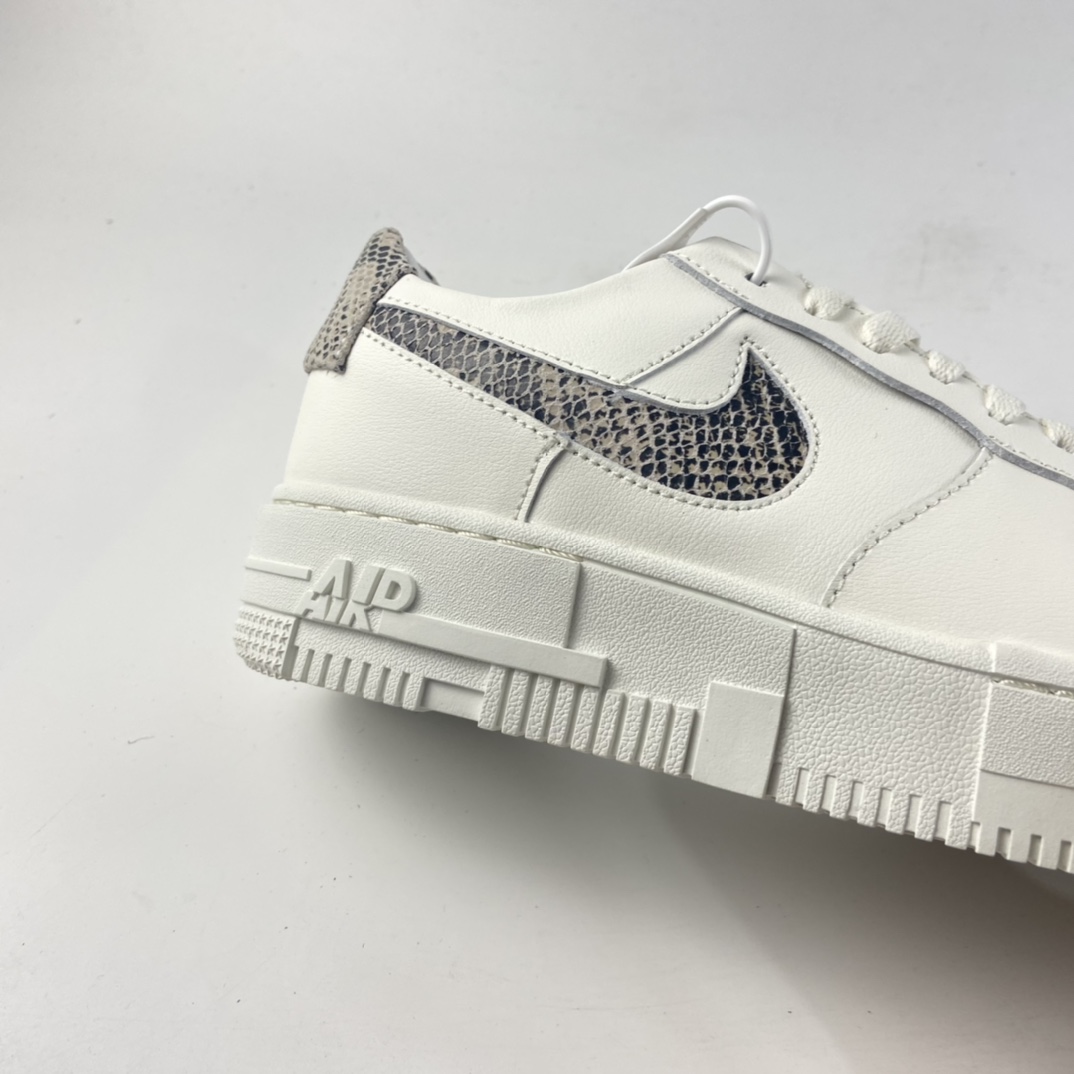 P200 Nk Air Force 1 空军一号低帮运动休闲板鞋 CV8481-101